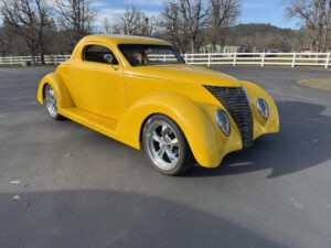 1937 Ford Custom Coupe Street Rod