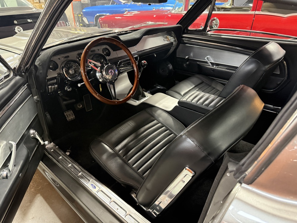 
								1968 Ford Mustang Eleanor Custom Fastback full									