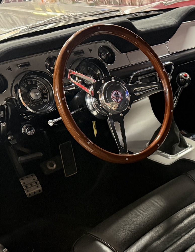 
								1968 Ford Mustang Eleanor Custom Fastback full									