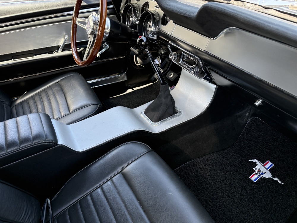 
								1968 Ford Mustang Eleanor Custom Fastback full									