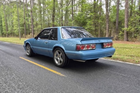 
								1990 Ford mustang LX Coupe full									