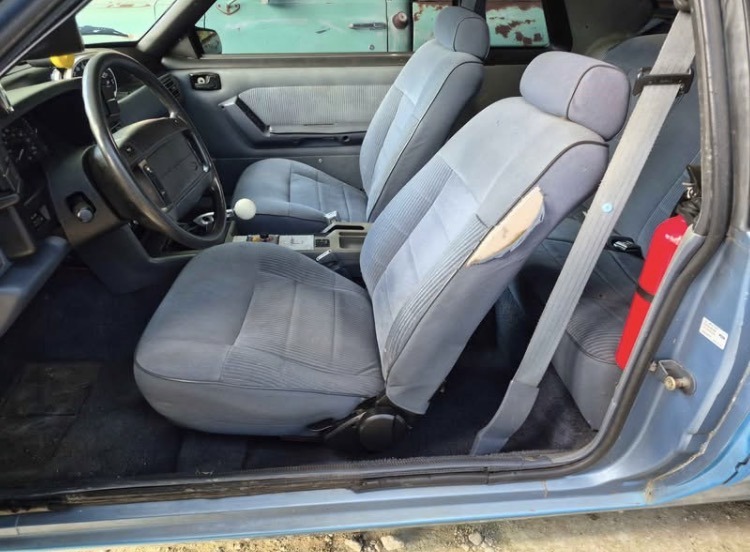 
								1990 Ford mustang LX Coupe full									