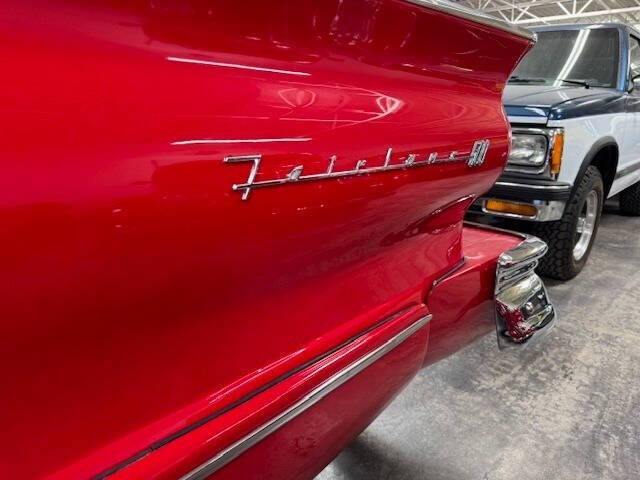 
								1957 Ford Fairlane 500 Skyliner full									