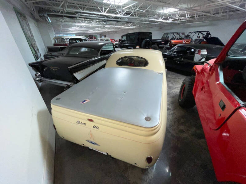 
								1950 Ford Ute full									
