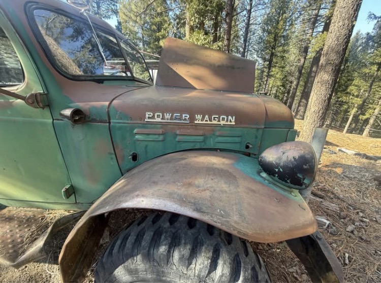 
								1952 Dodge Power Wagon full									