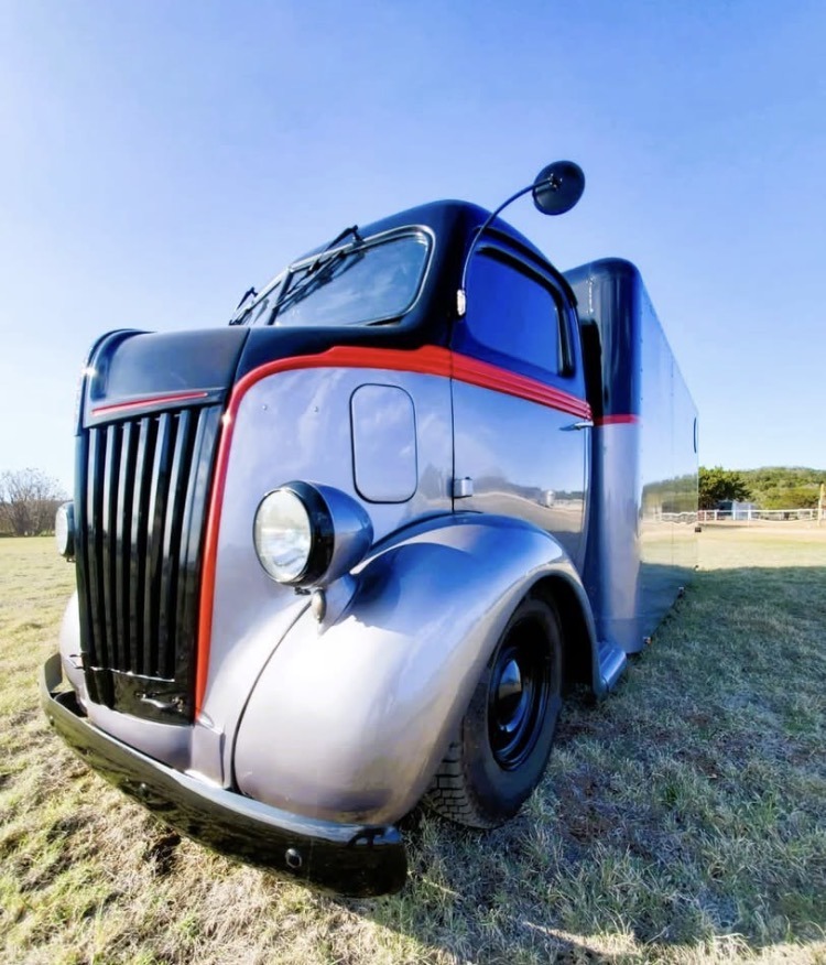
								1947 Ford COE Custom full									