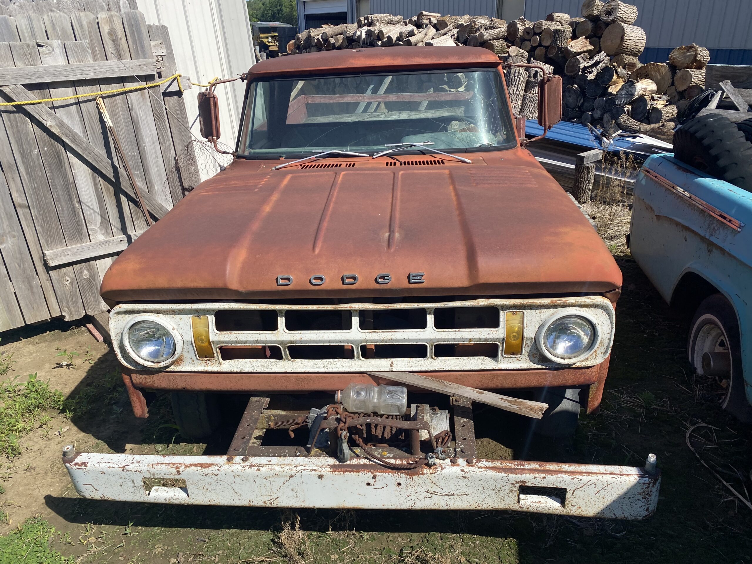 
								1968 Dodge W200 Power Wagon full									