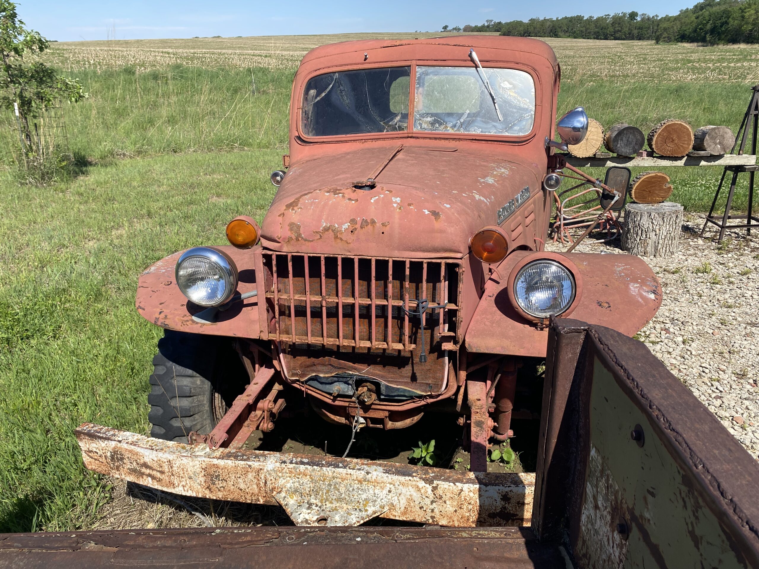 
								1946 Dodge Power Wagon full									
