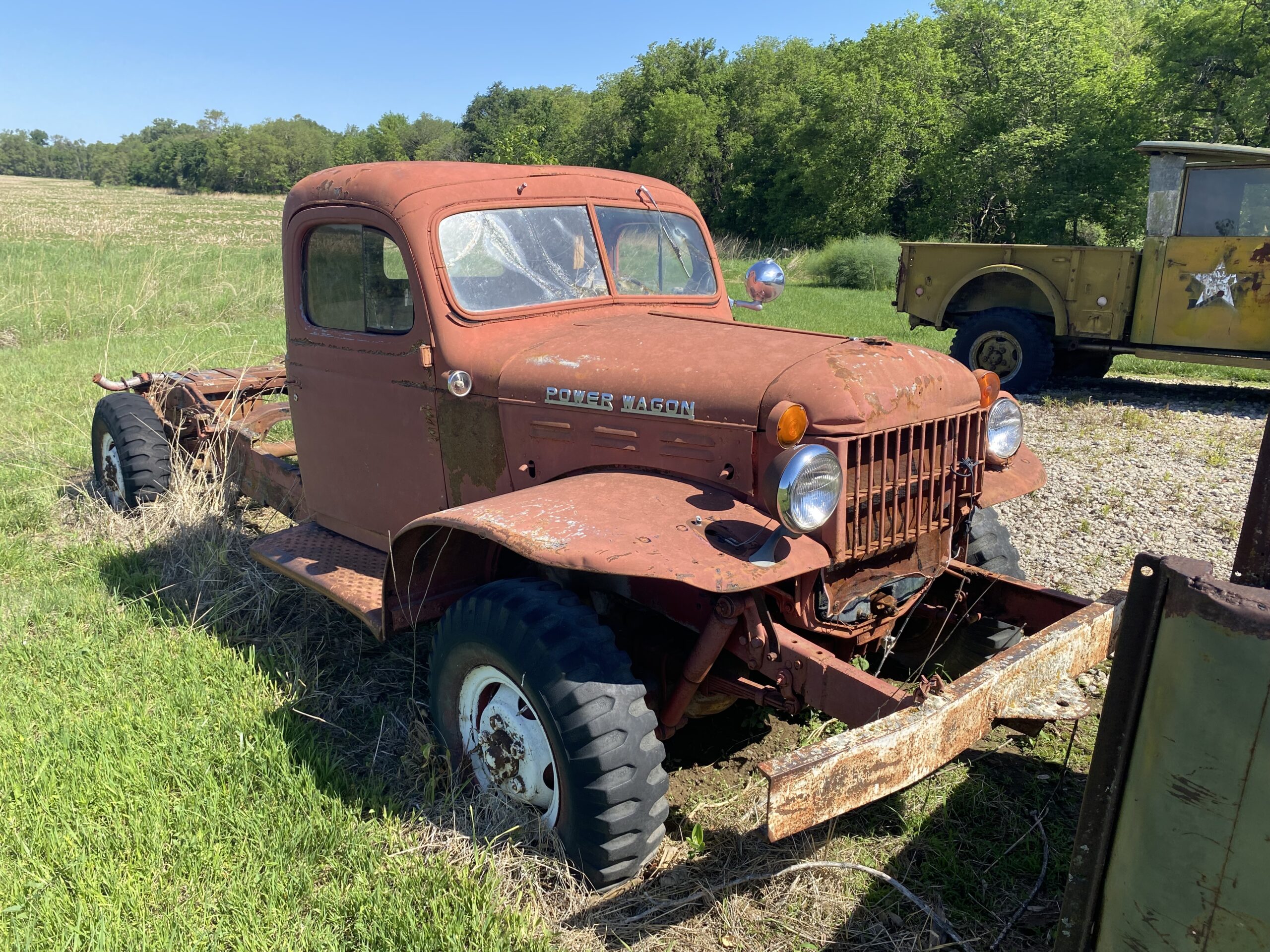 
								1946 Dodge Power Wagon full									