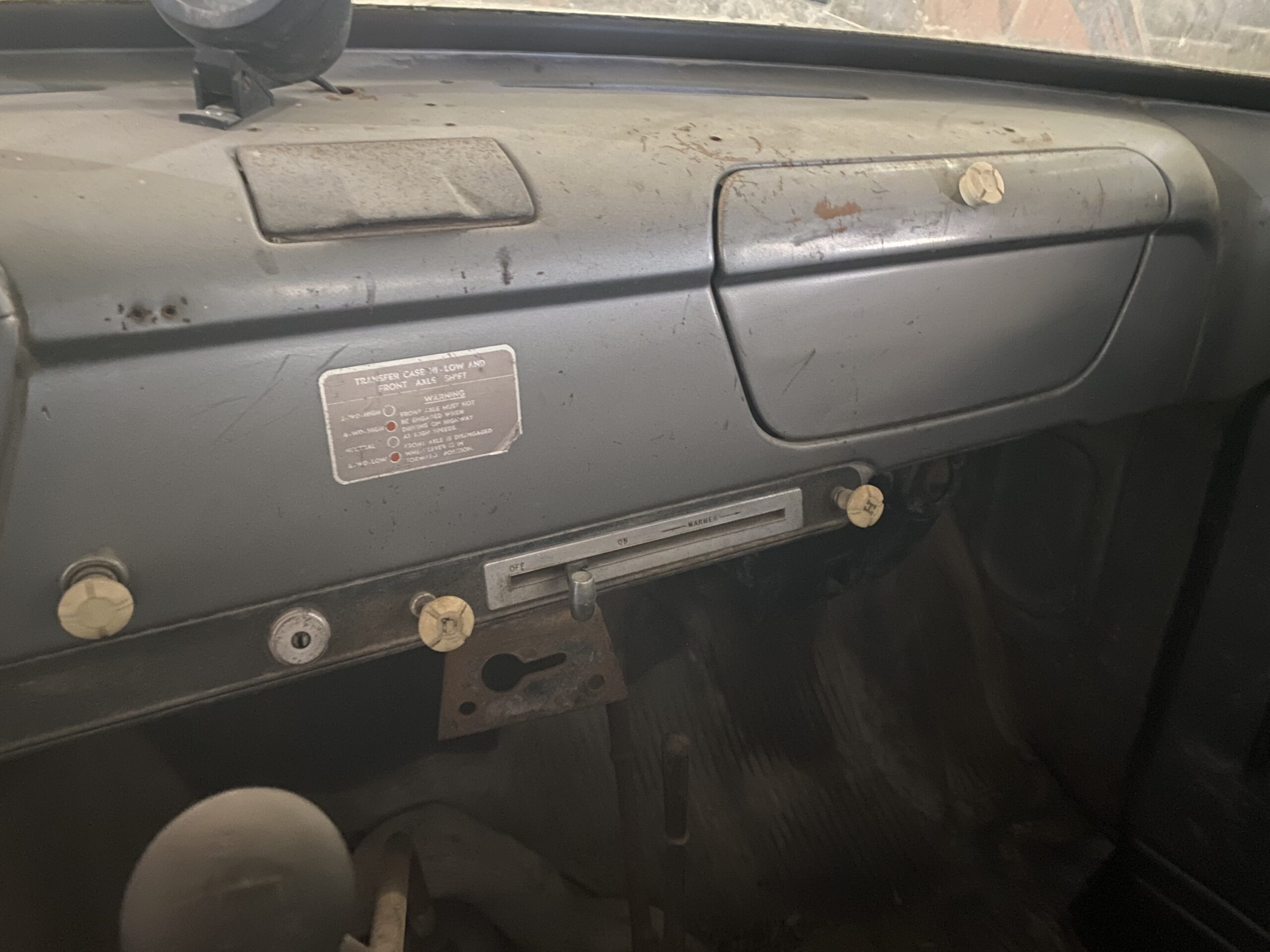 
								1960 Dodge Power Wagon W100 full									