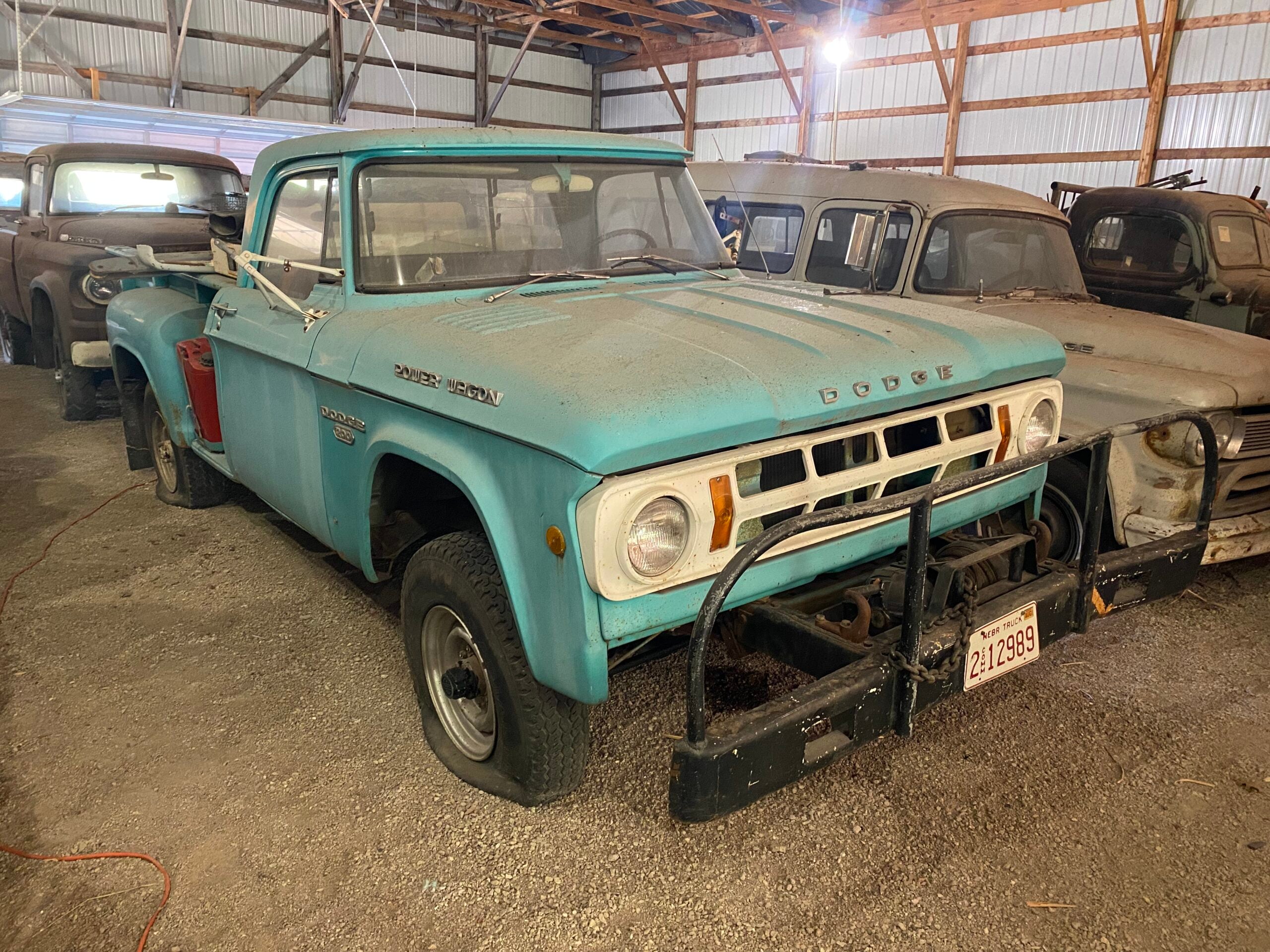 
								1968 Dodge Power Wagon W200 full									