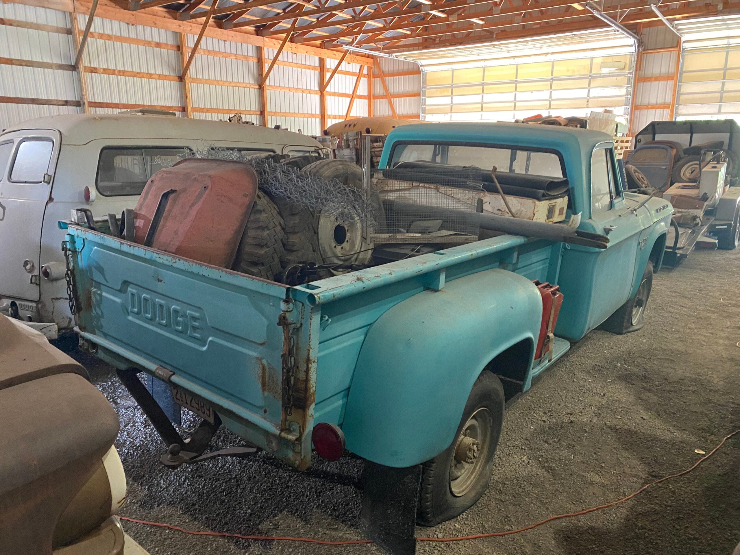 
								1968 Dodge Power Wagon W200 full									