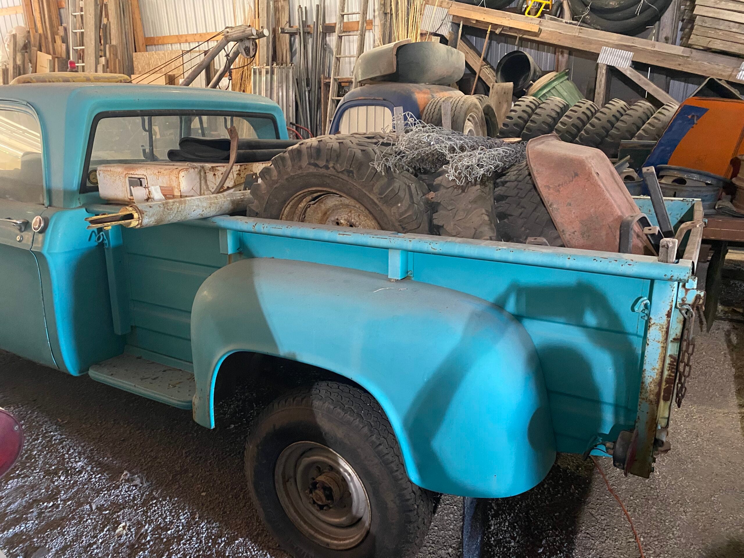 
								1968 Dodge Power Wagon W200 full									