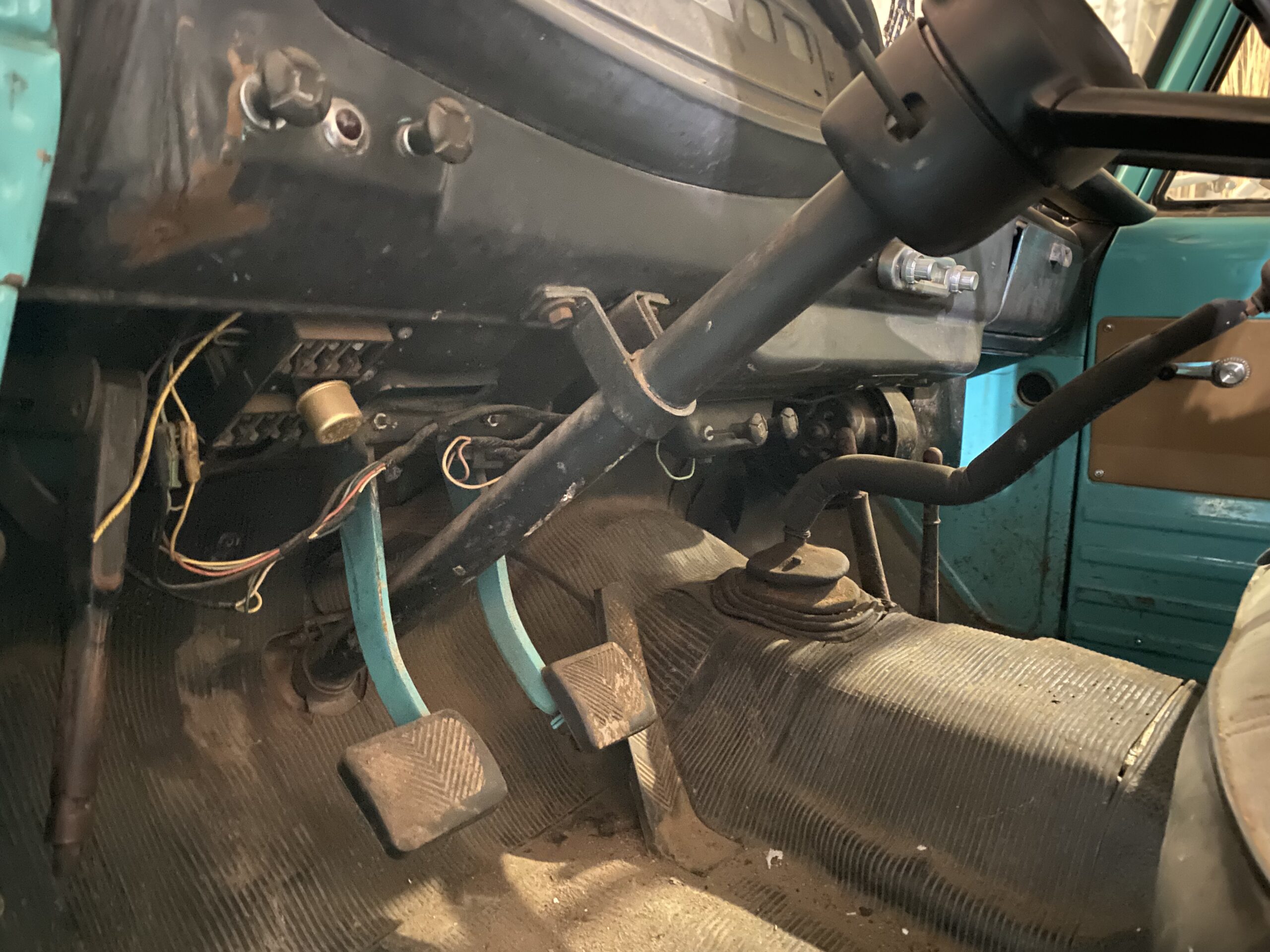 
								1968 Dodge Power Wagon W200 full									