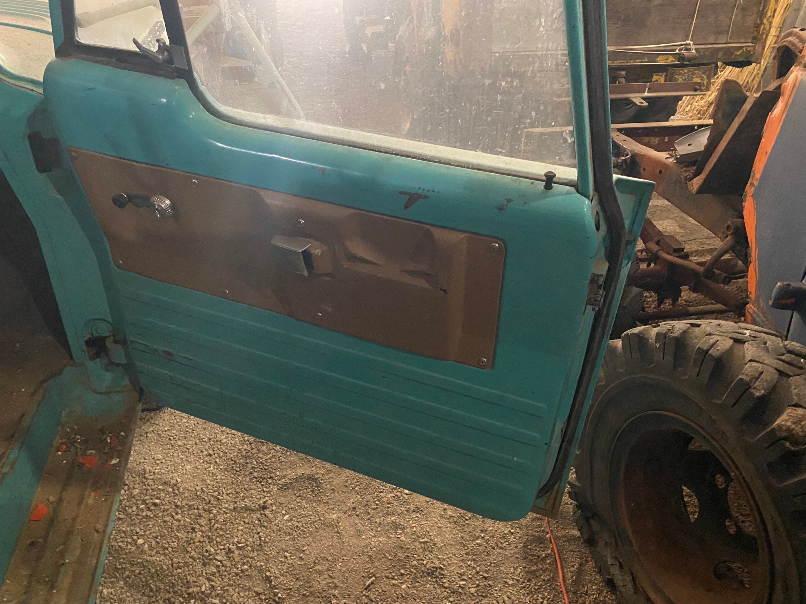 
								1968 Dodge Power Wagon W200 full									