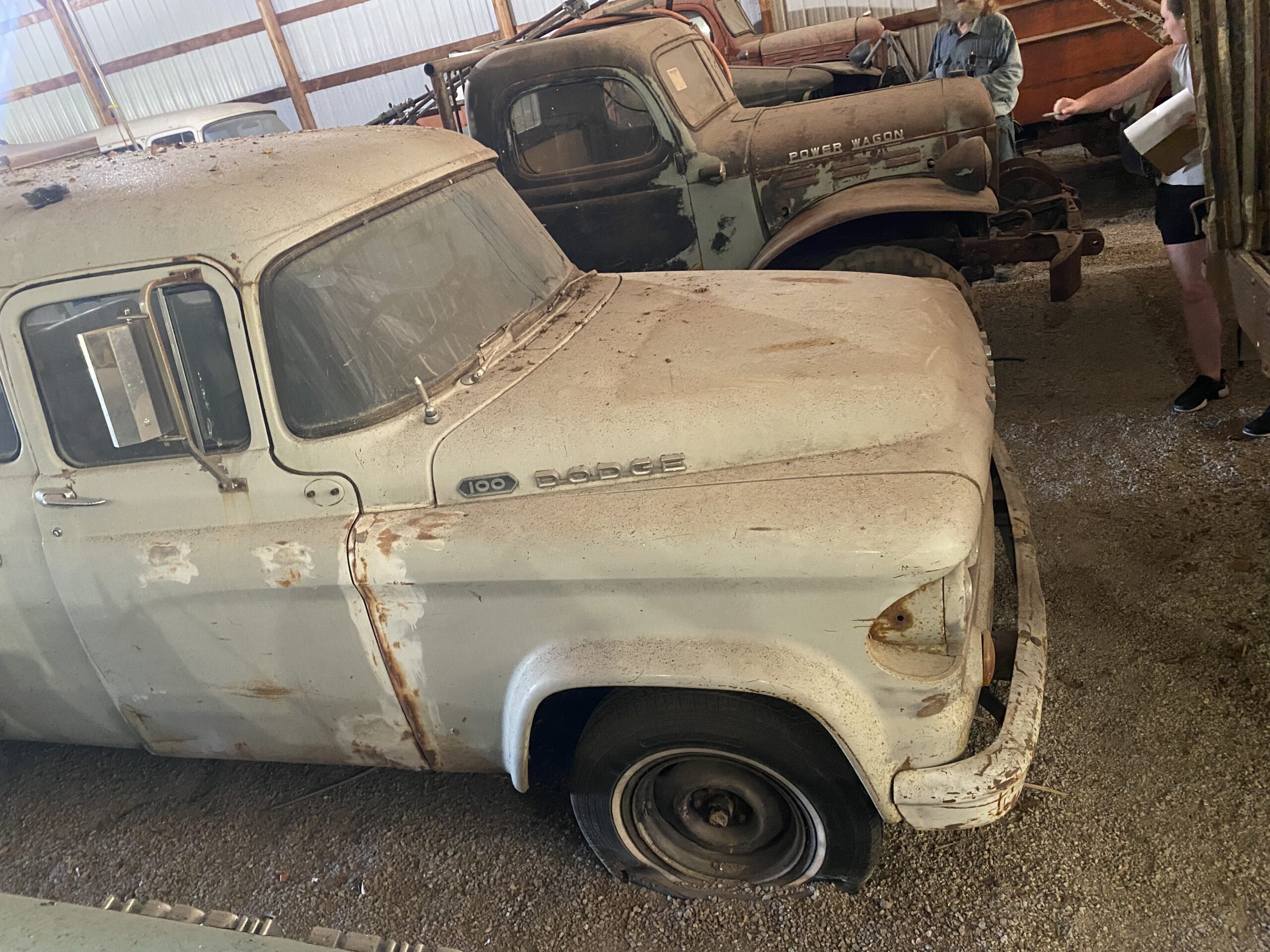 
								1966 Dodge D100 Town Wagon full									