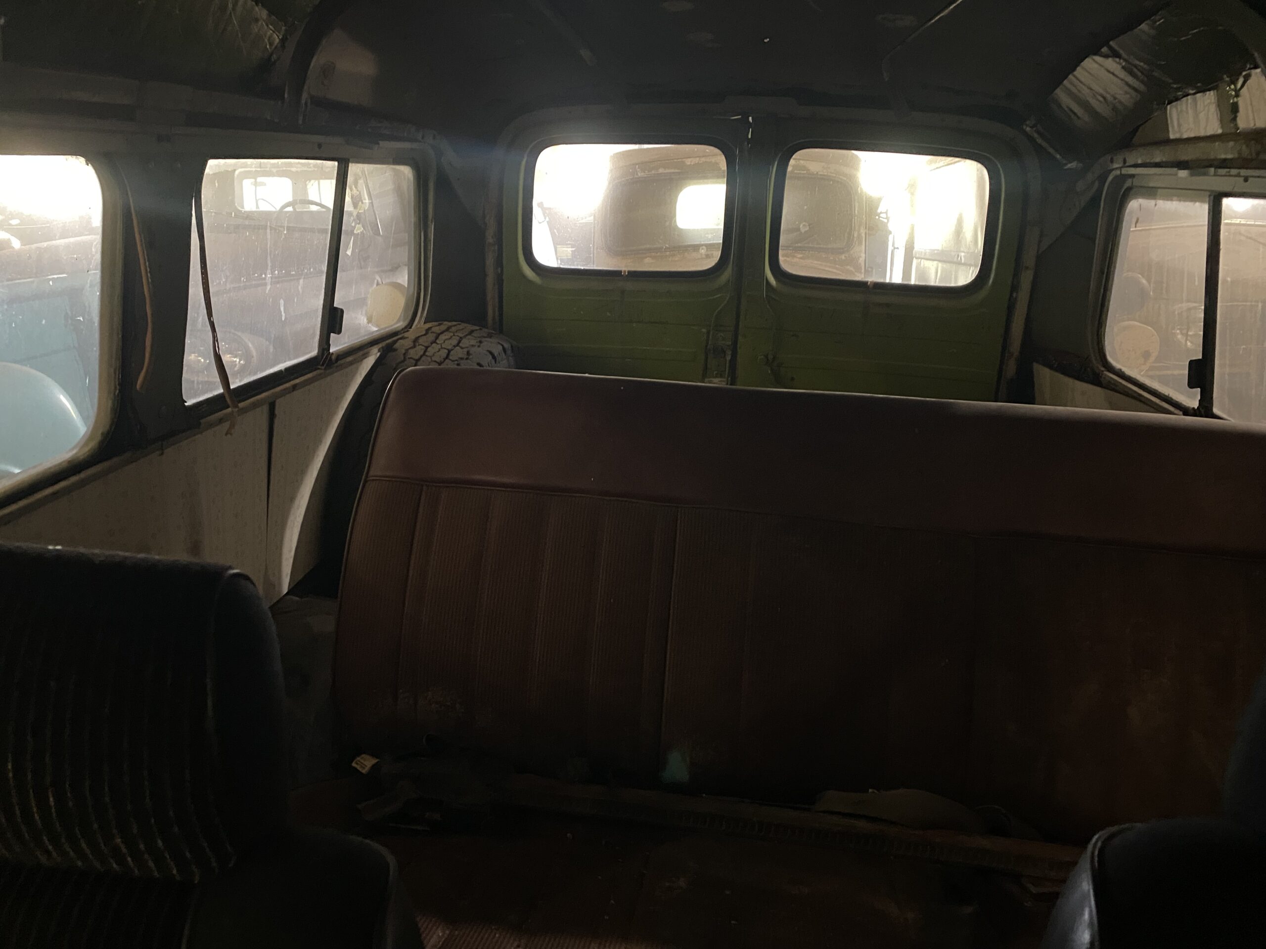 
								1966 Dodge D100 Town Wagon full									