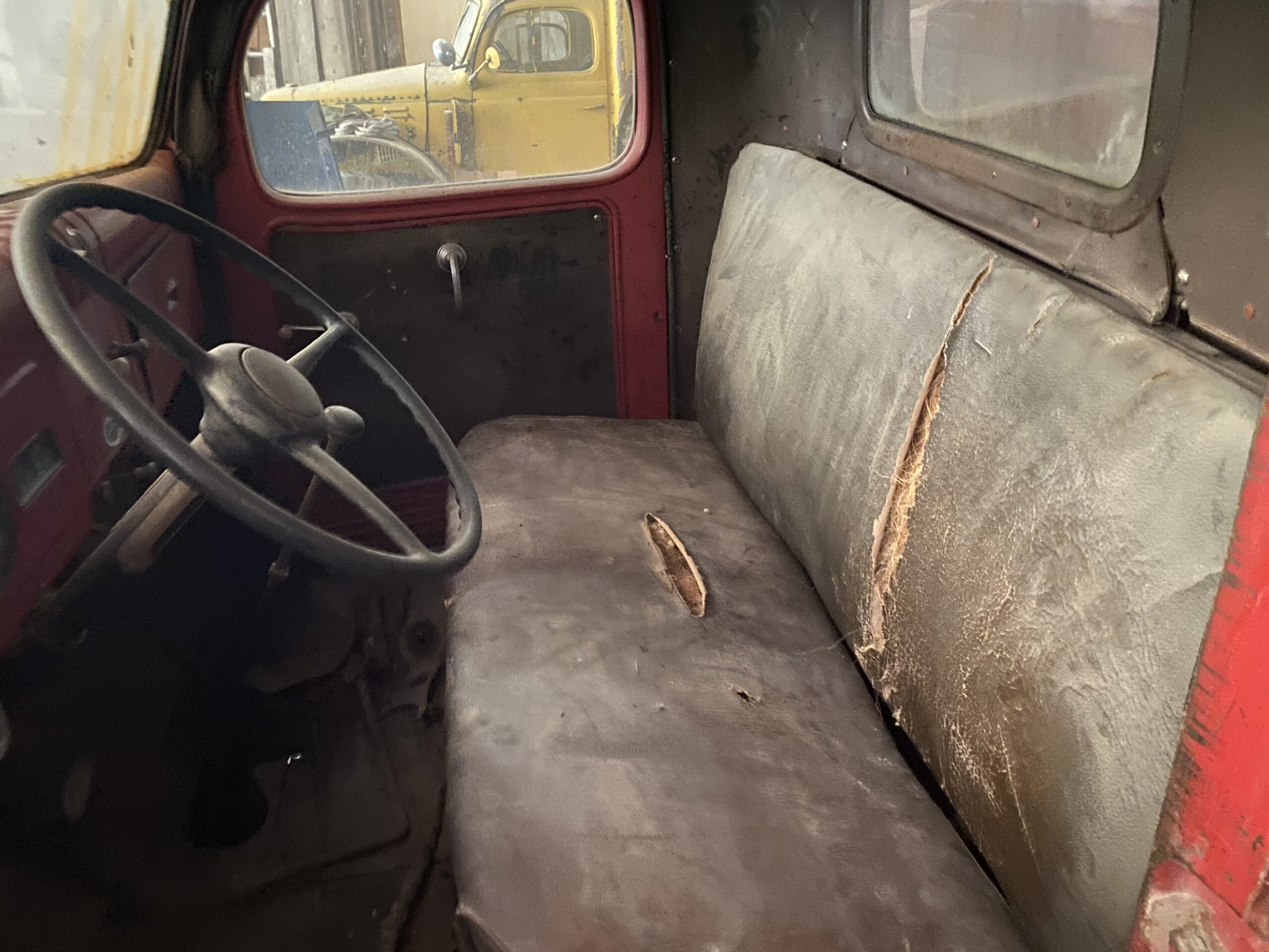 
								1946 Dodge WF-32 Stake Bed full									
