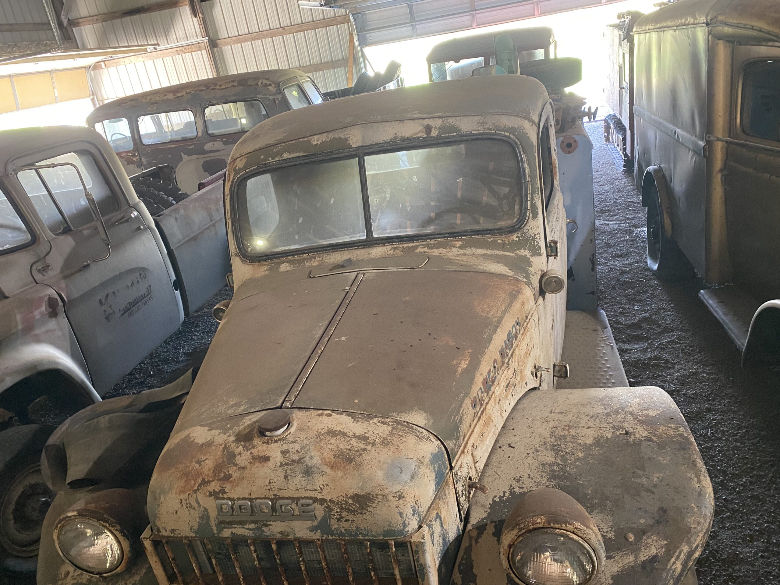 
								1947 Dodge Power Wagon full									
