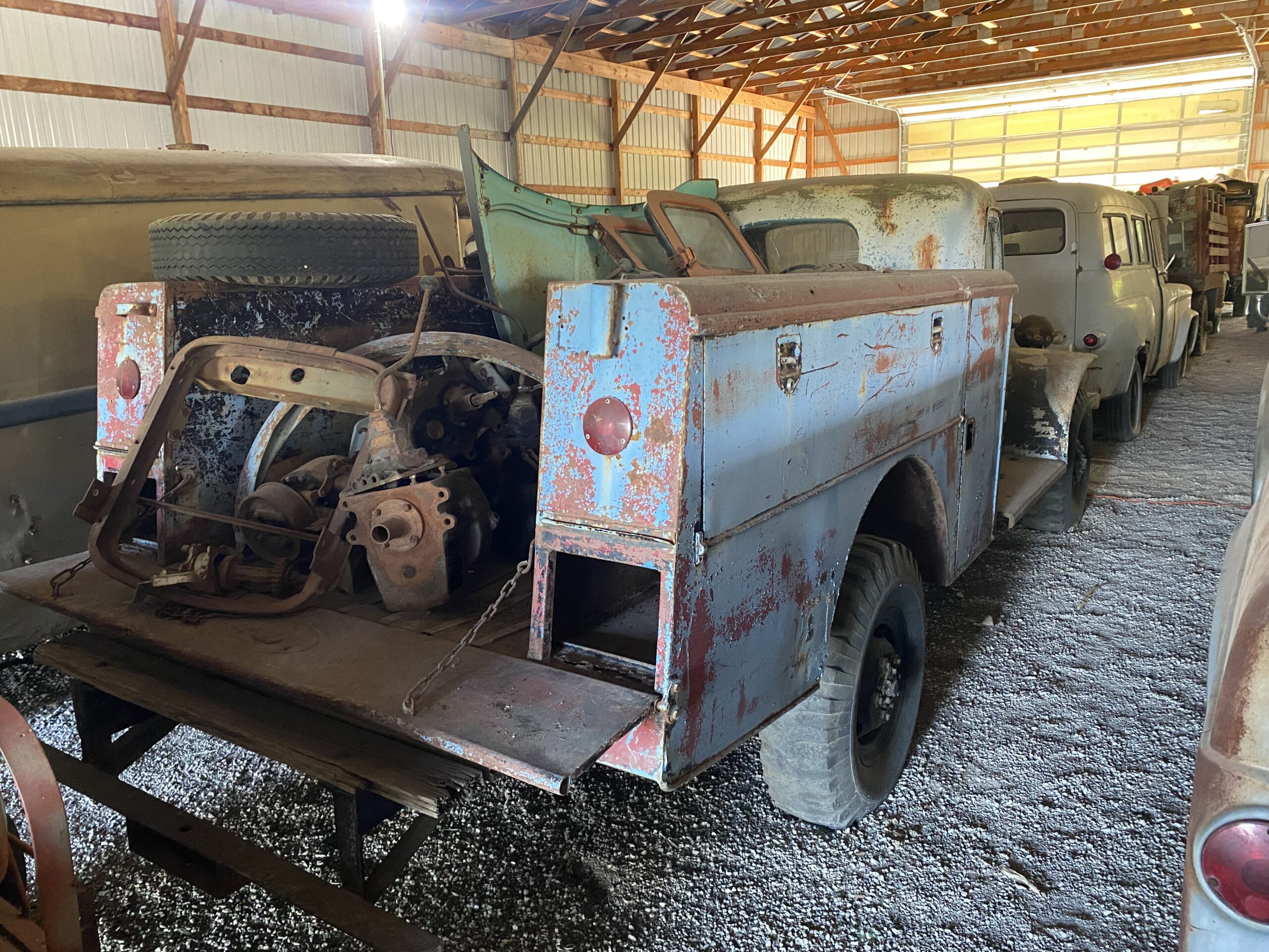 
								1947 Dodge Power Wagon full									