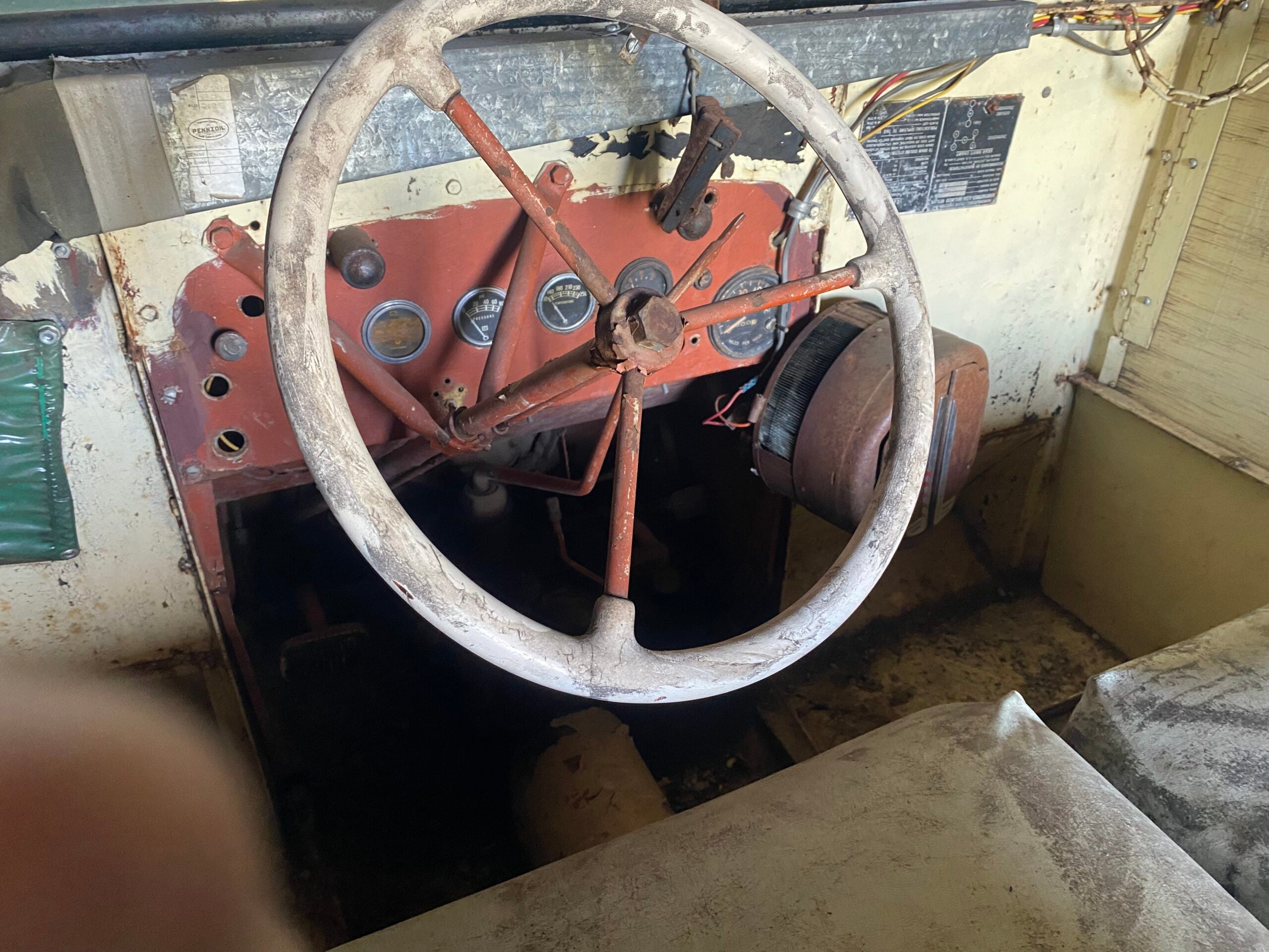 
								1944 Allis Chalmers M7 Snow Tractor full									