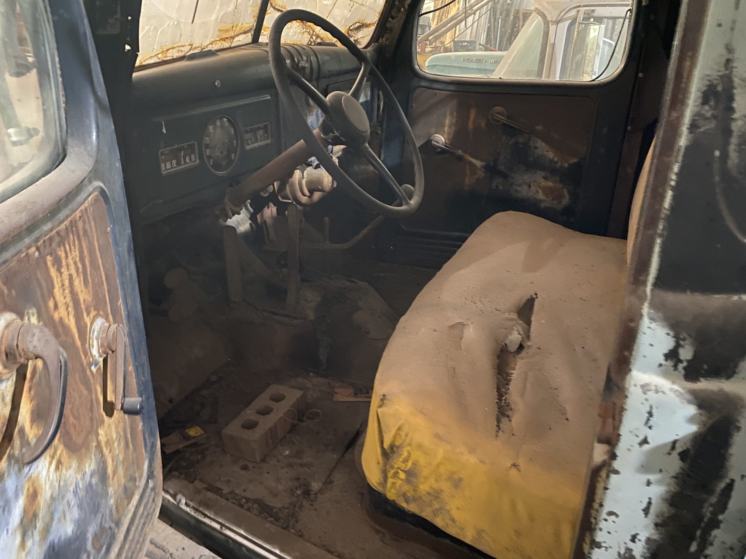 
								1946 Dodge Power Wagon full									