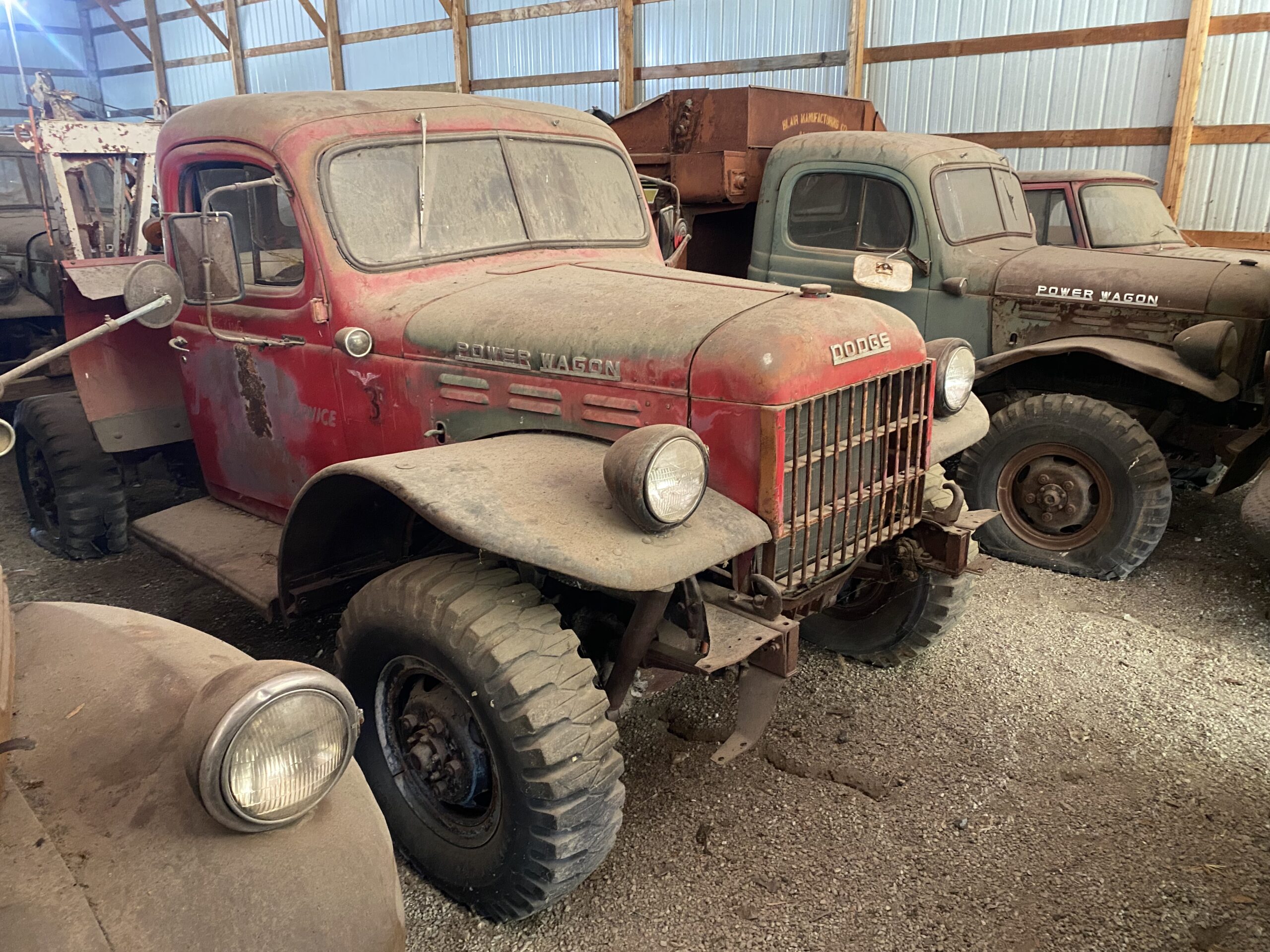 
								1947 Dodge Power Wagon full									