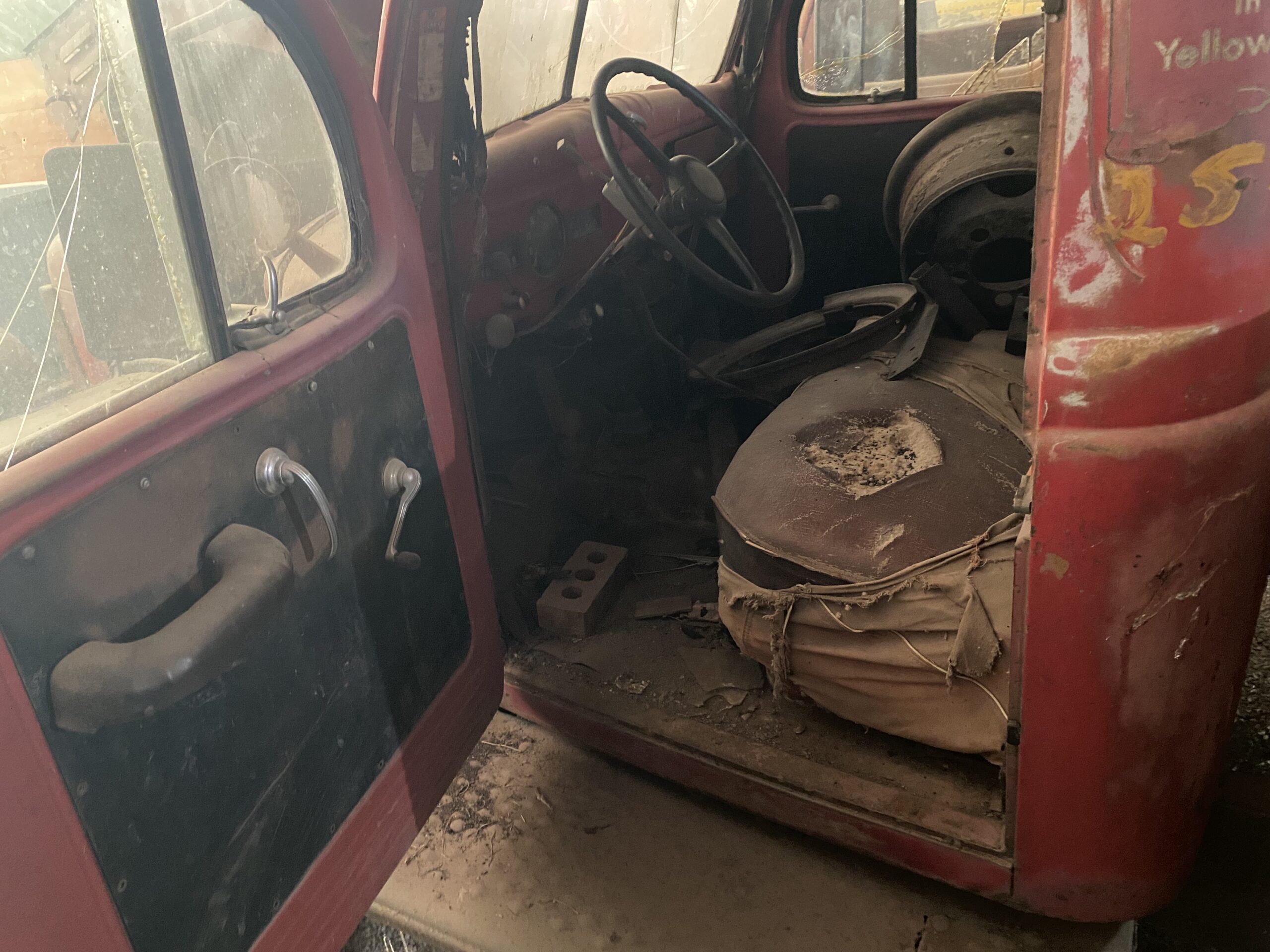 
								1947 Dodge Power Wagon full									