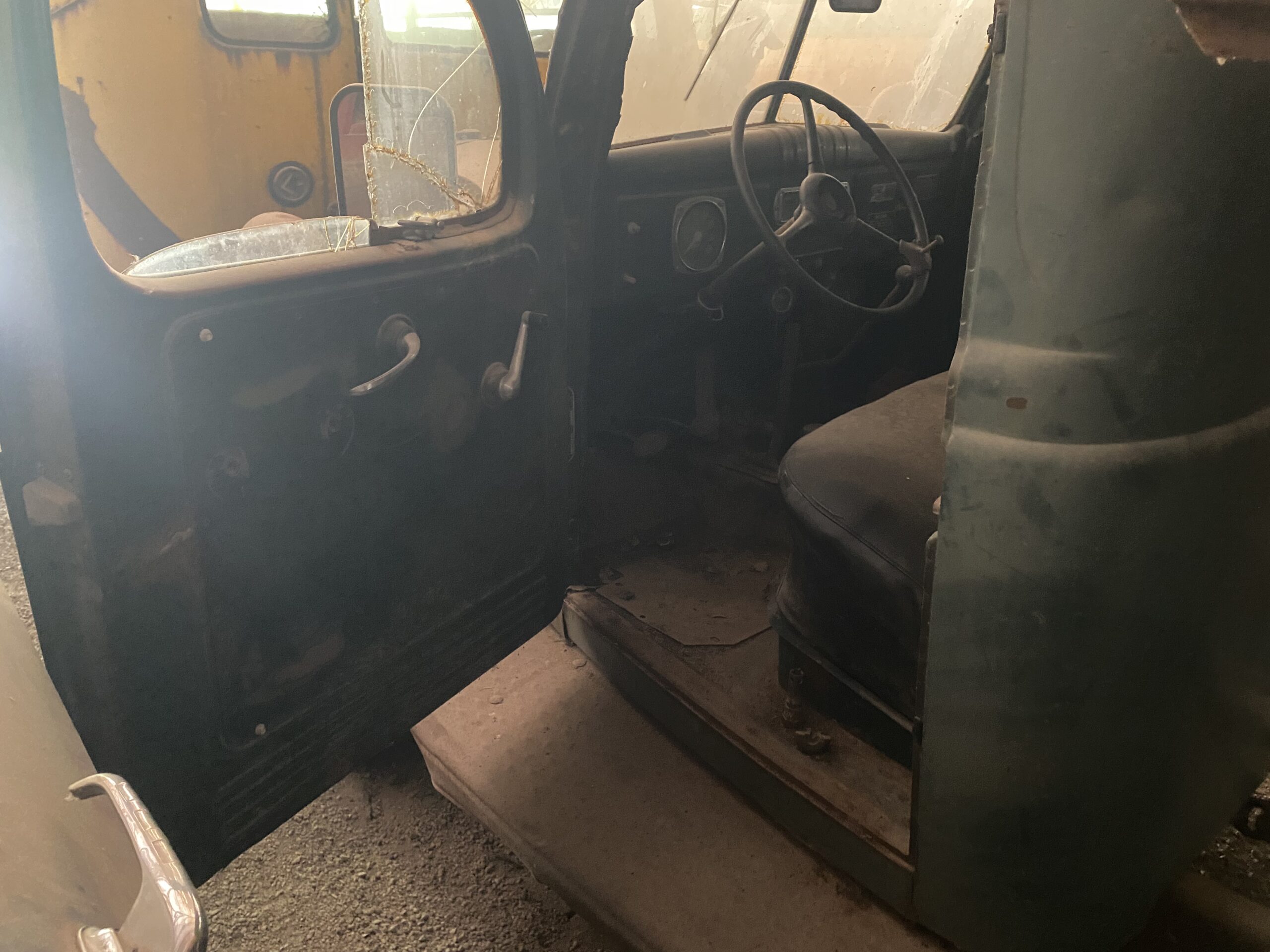 
								1954 Dodge Power Wagon full									