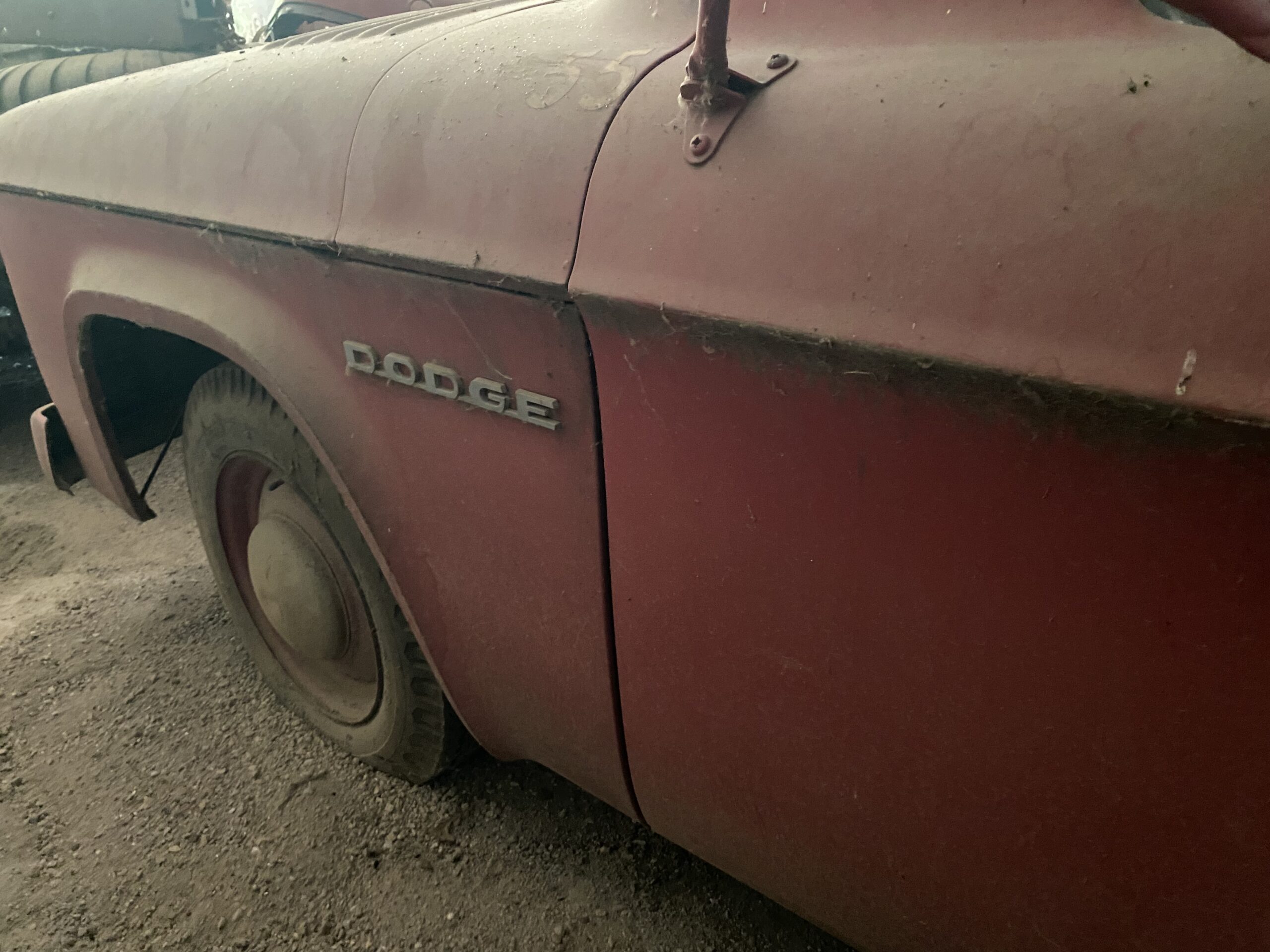 
								Dodge D200 Crew Cab full									