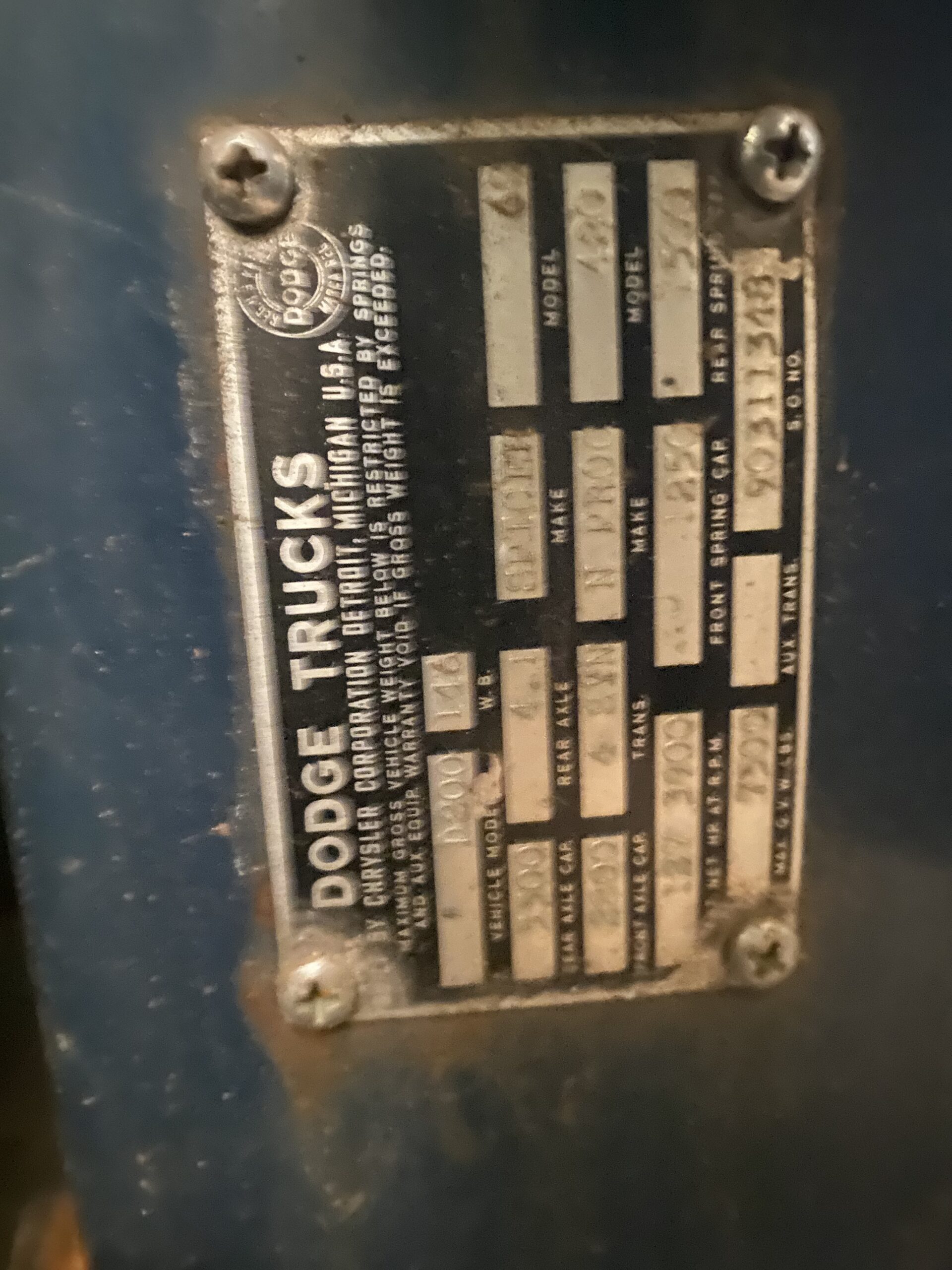 
								Dodge D200 Crew Cab full									