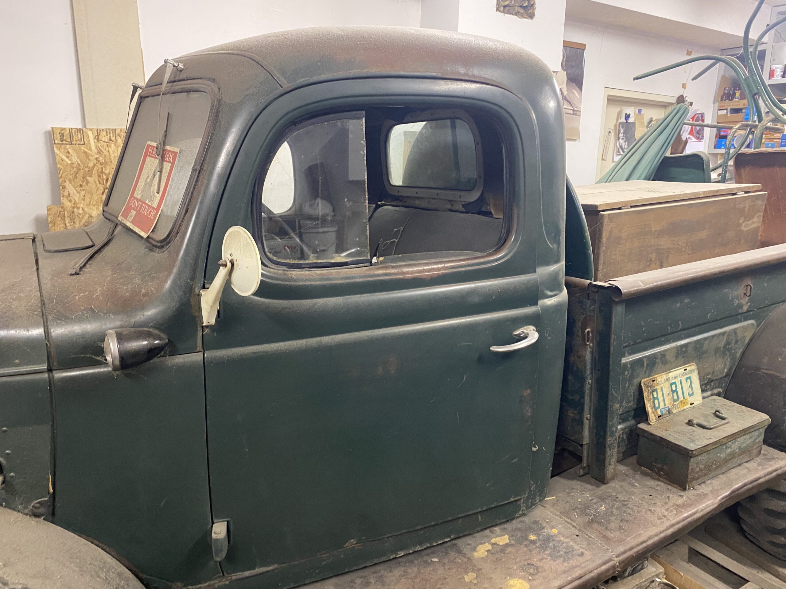 
								1960 Dodge Power Wagon full									