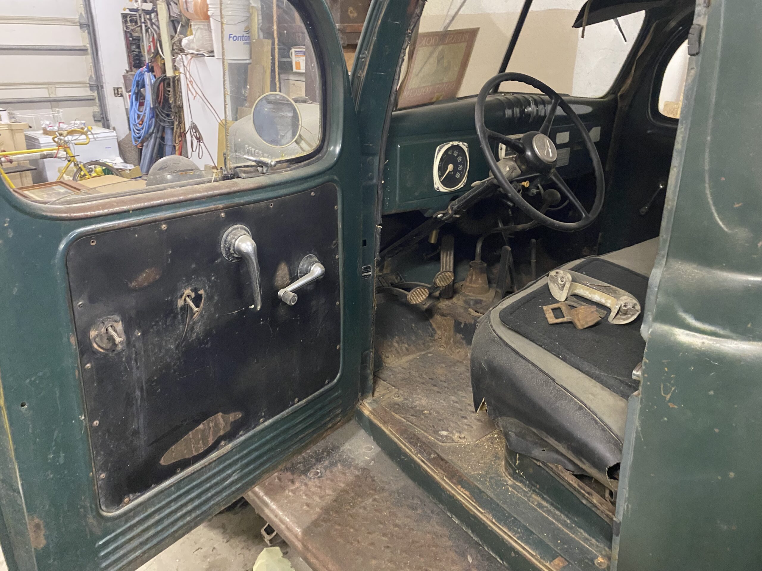 
								1960 Dodge Power Wagon full									