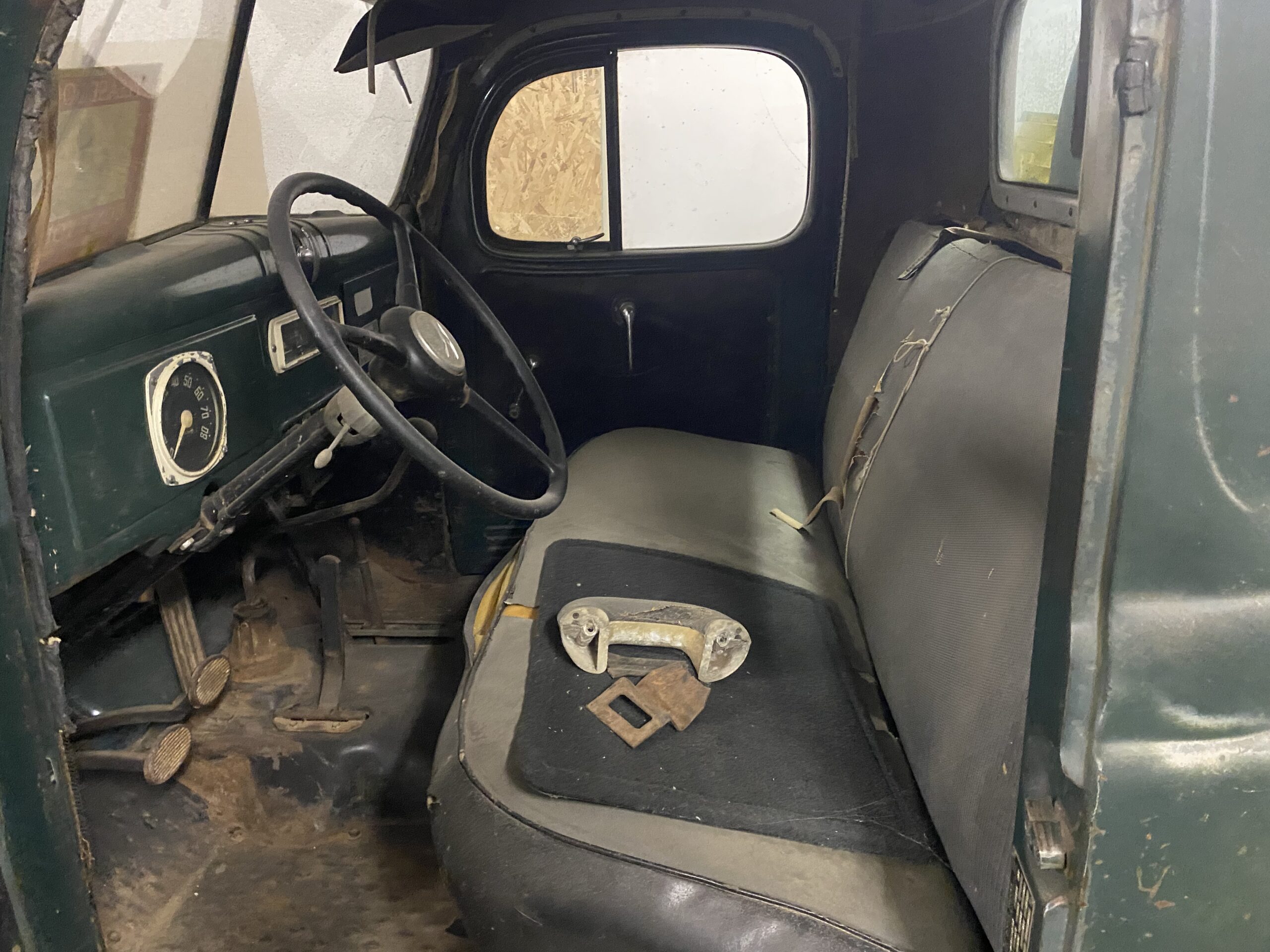
								1960 Dodge Power Wagon full									