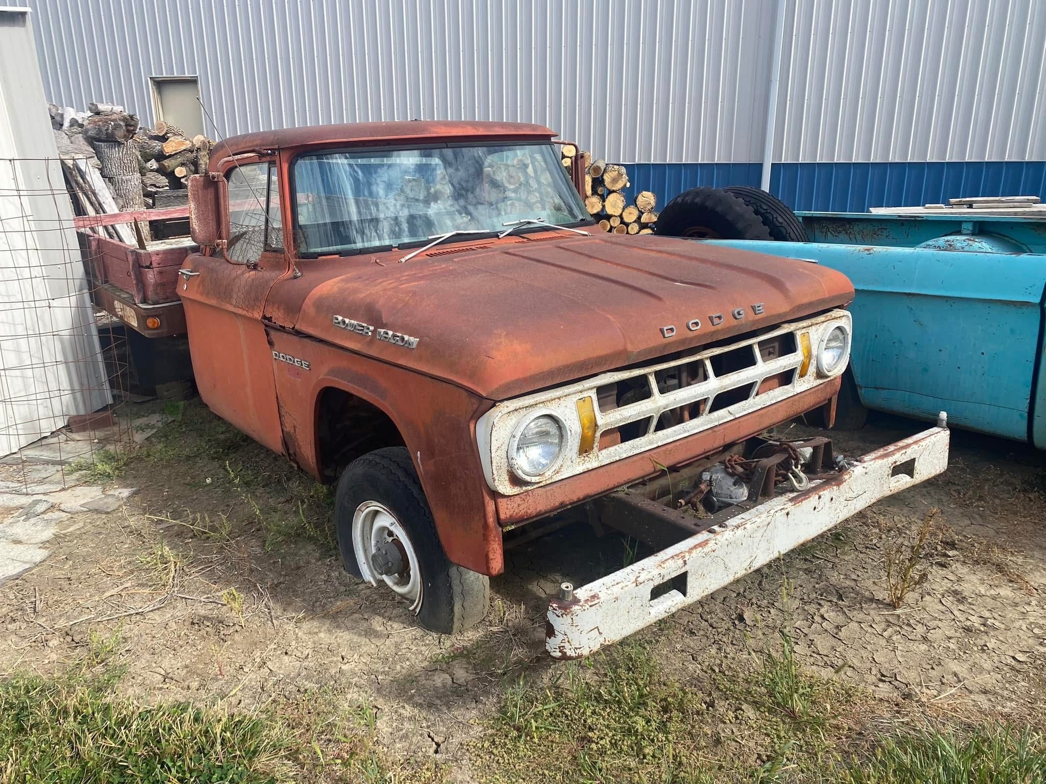 1968 Dodge W200 Power Wagon