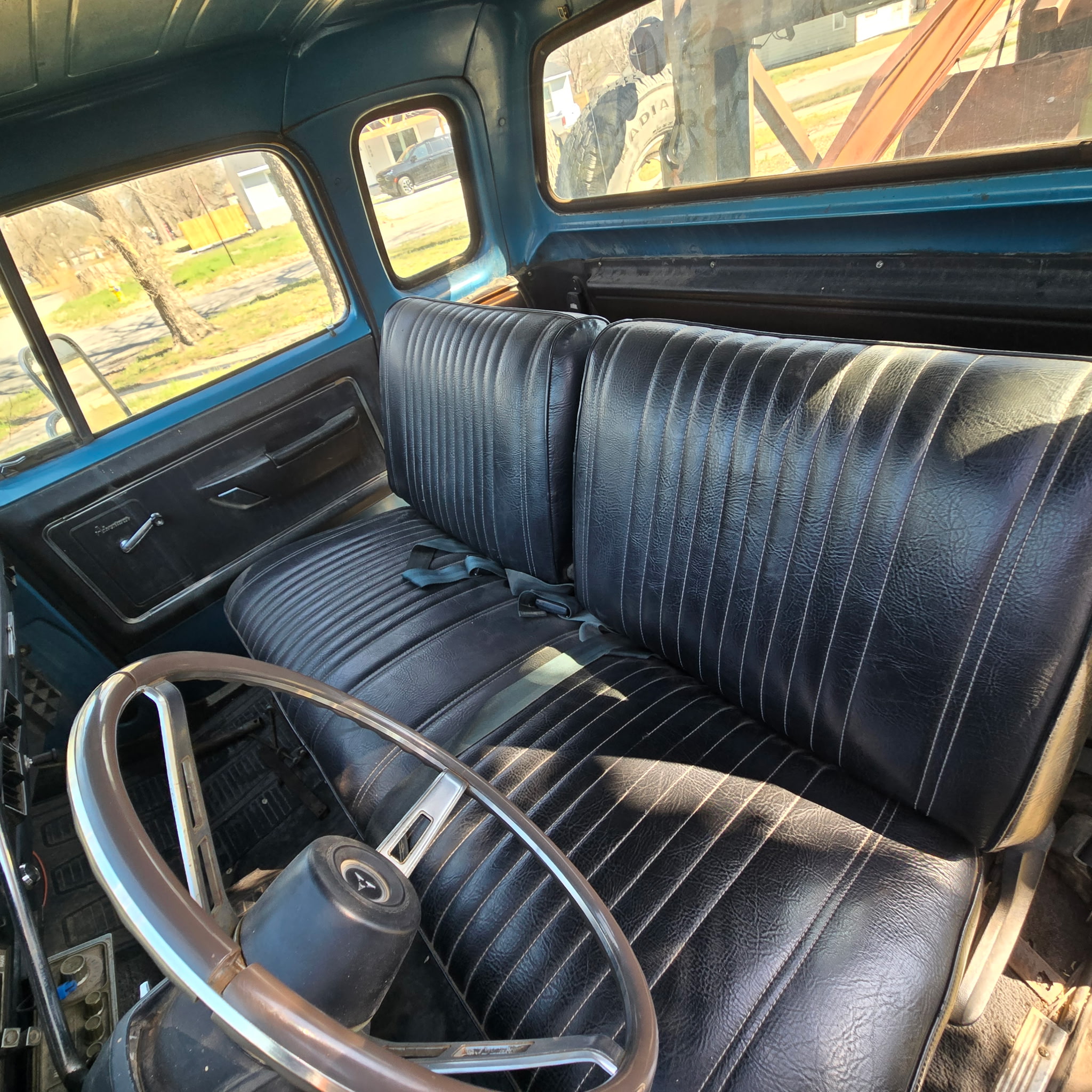 
								1974 Dodge D300 Tow Truck full									
