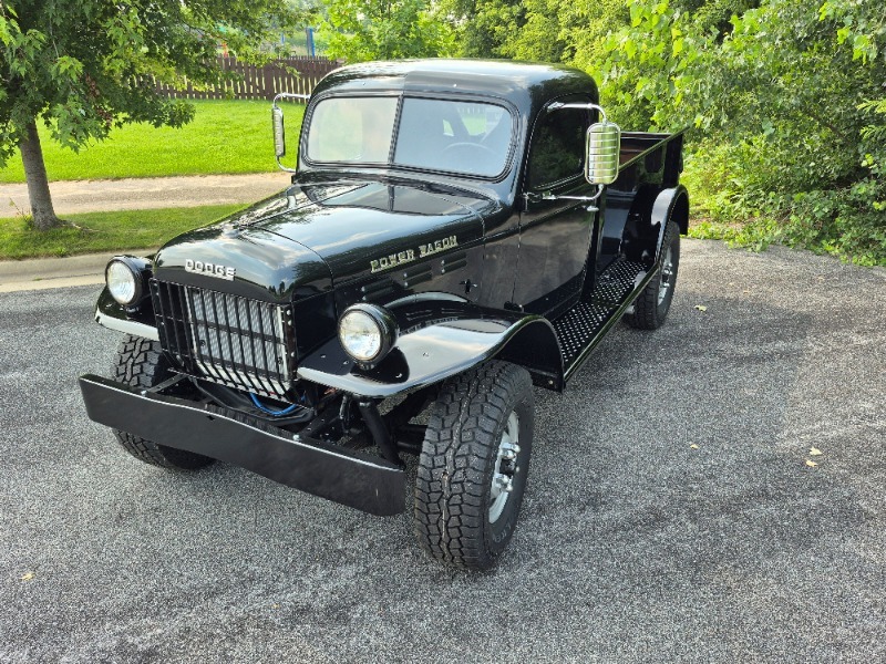 
								1952 Dodge Power Wagon full									