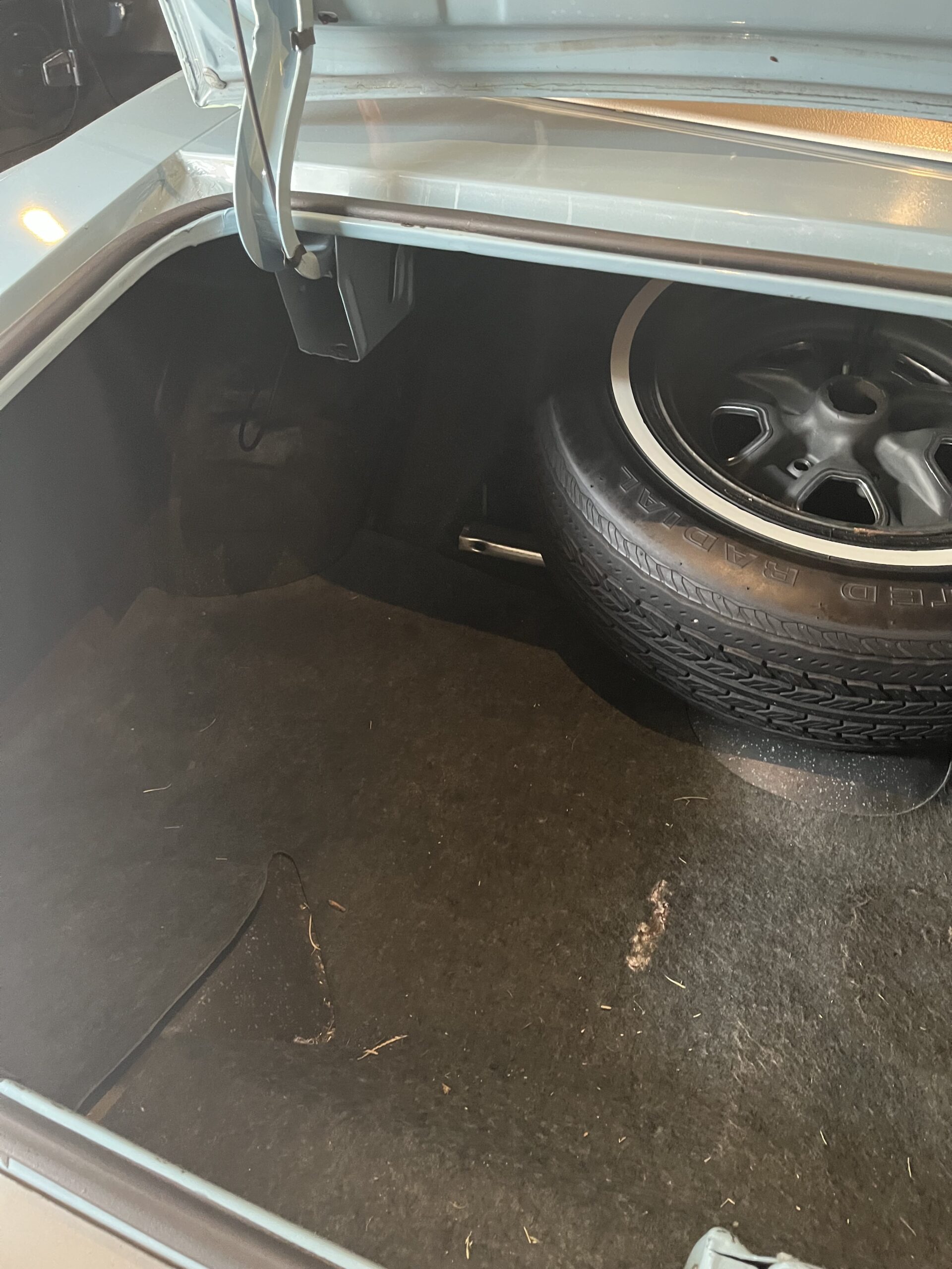 
								1975 Cutlass Supreme full									