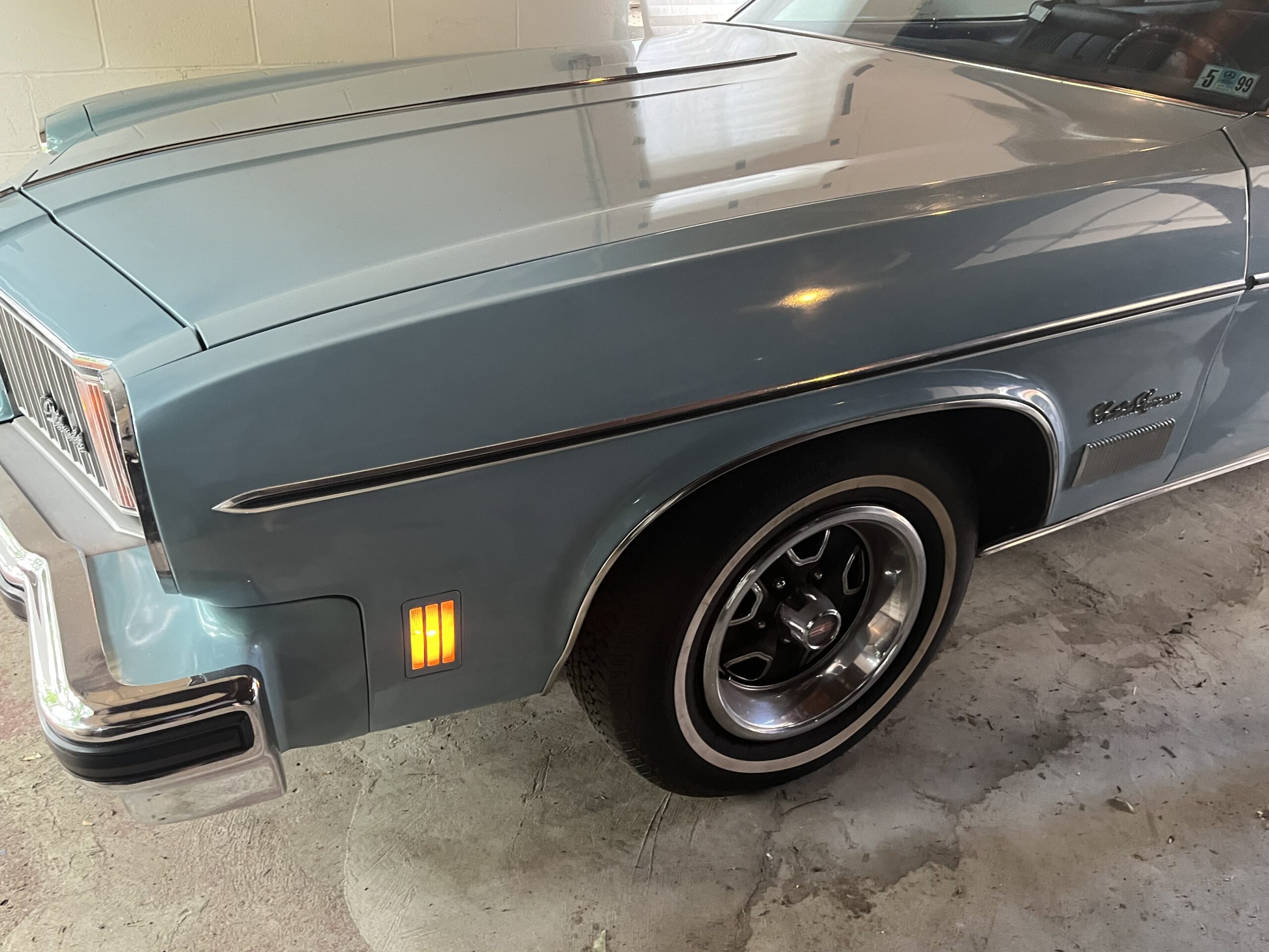 
								1975 Cutlass Supreme full									