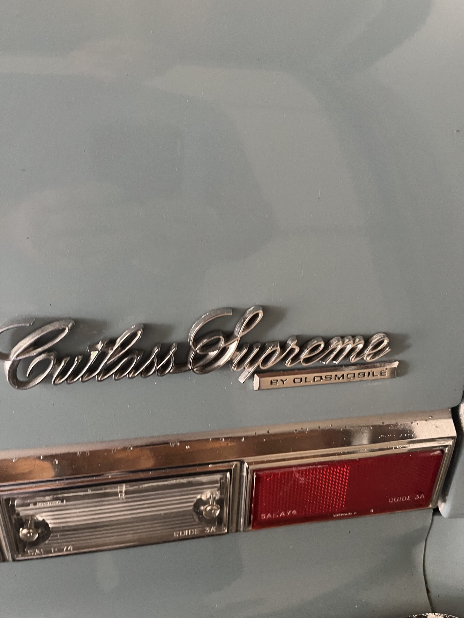 
								1975 Cutlass Supreme full									
