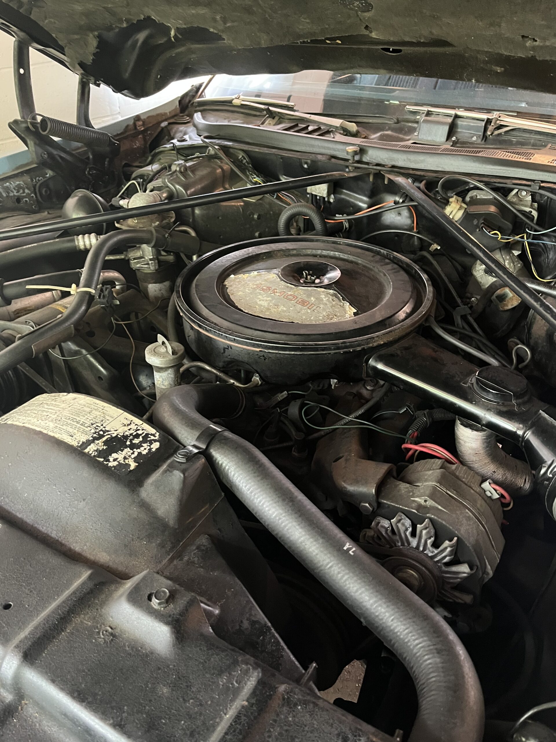 
								1975 Cutlass Supreme full									