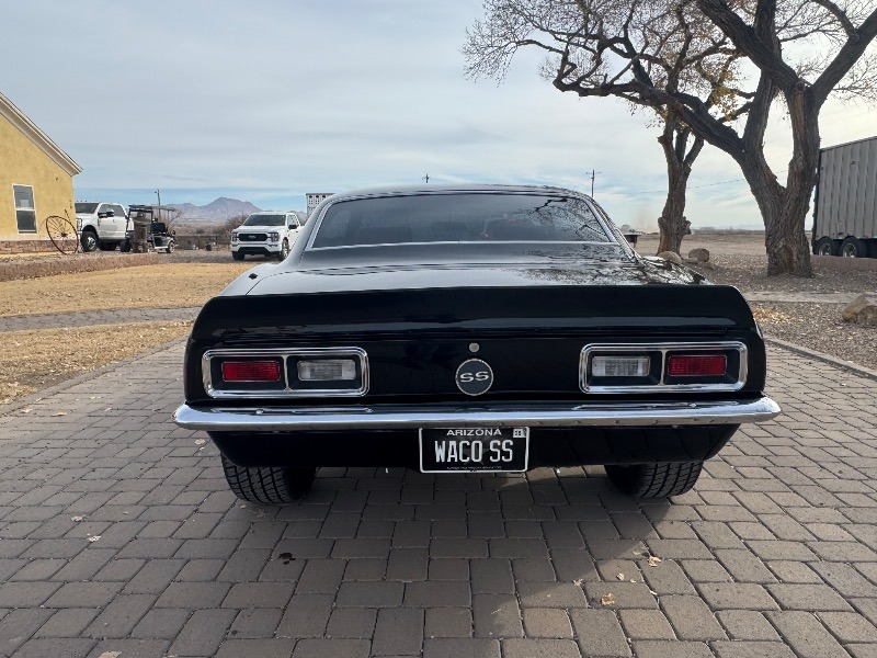 
								David Koresh 1968 Chevrolet Camaro full									