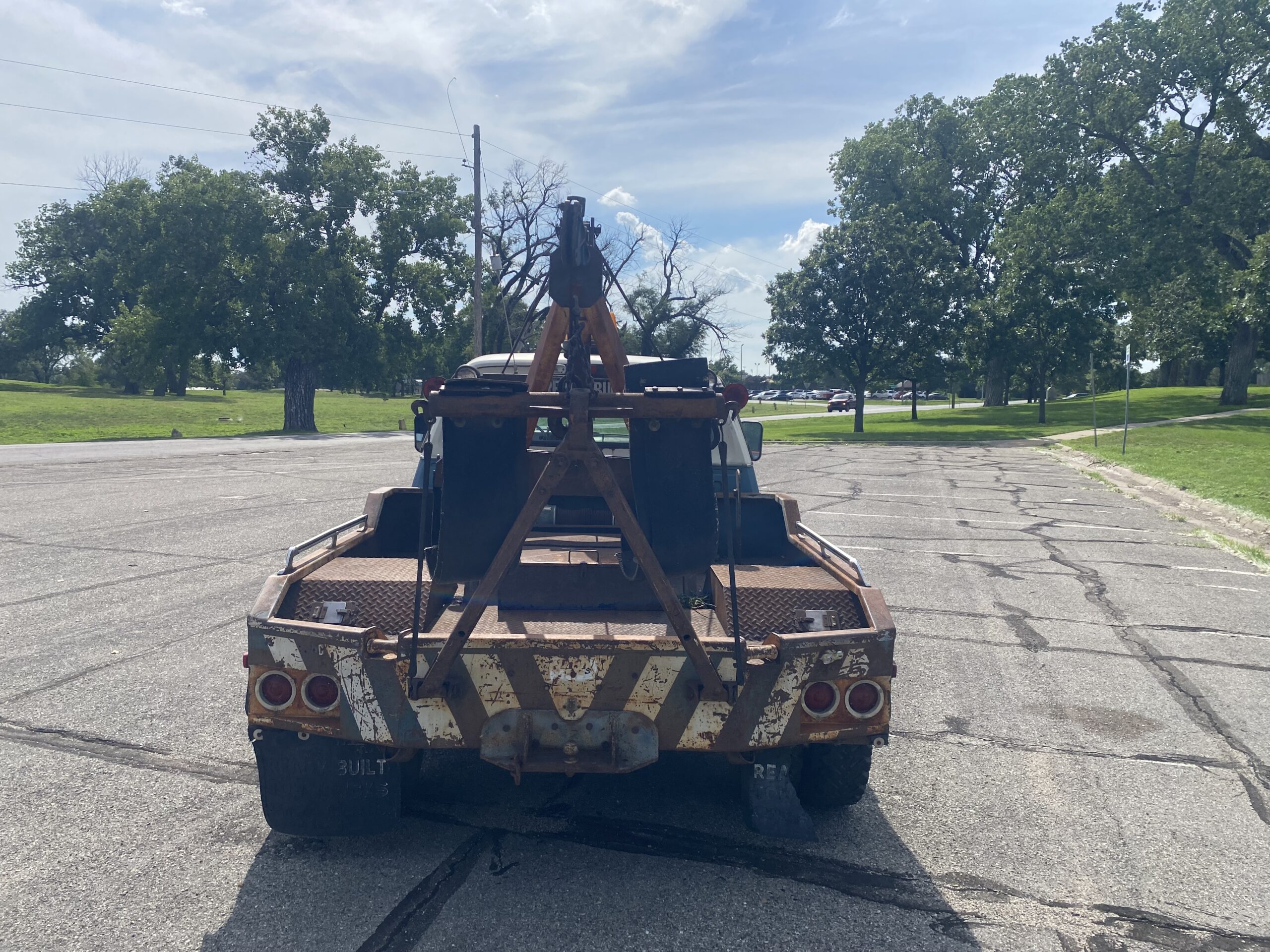
								1974 Dodge D300 Tow Truck full									