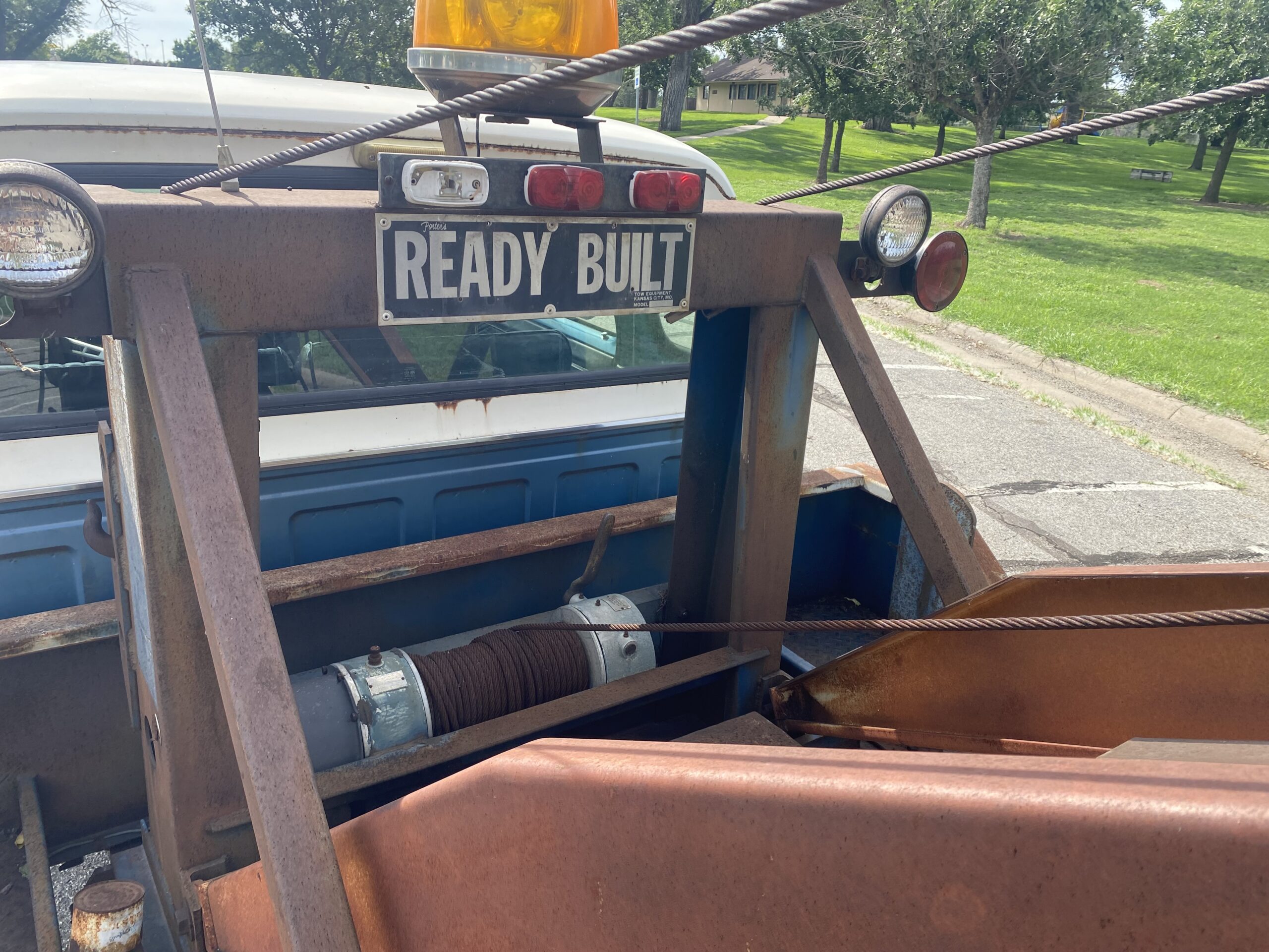 
								1974 Dodge D300 Tow Truck full									