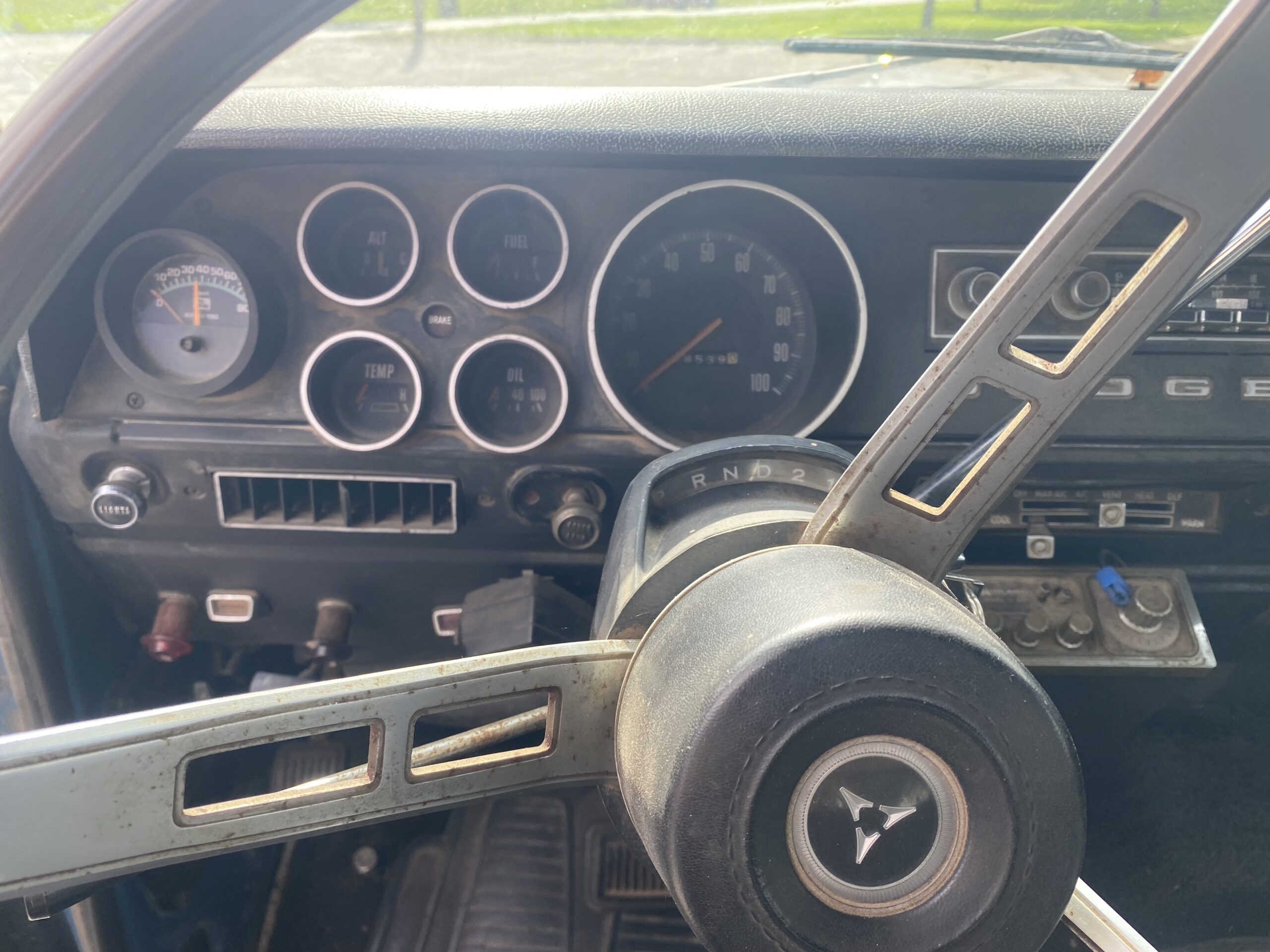 
								1974 Dodge D300 Tow Truck full									