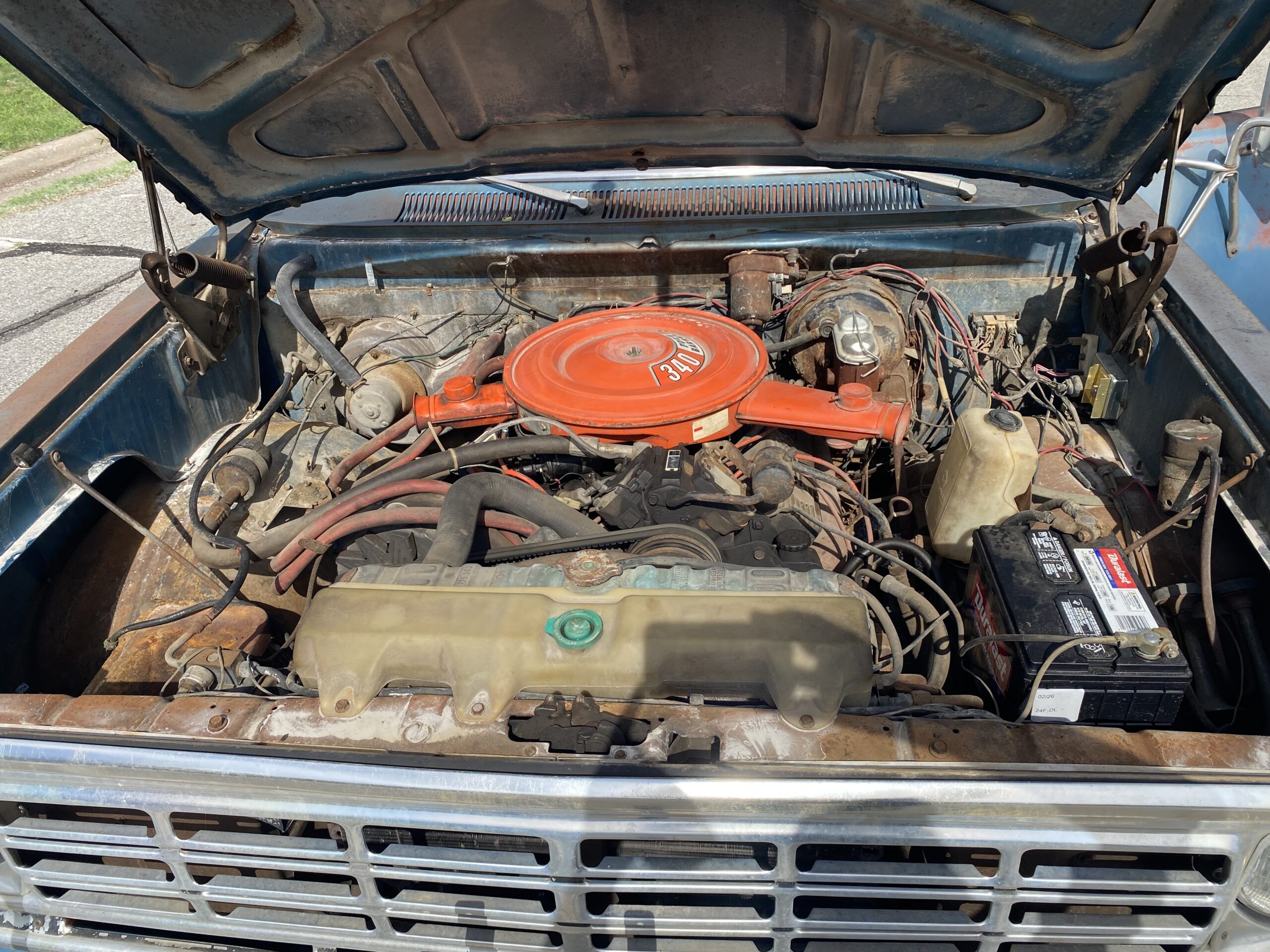 
								1974 Dodge D300 Tow Truck full									