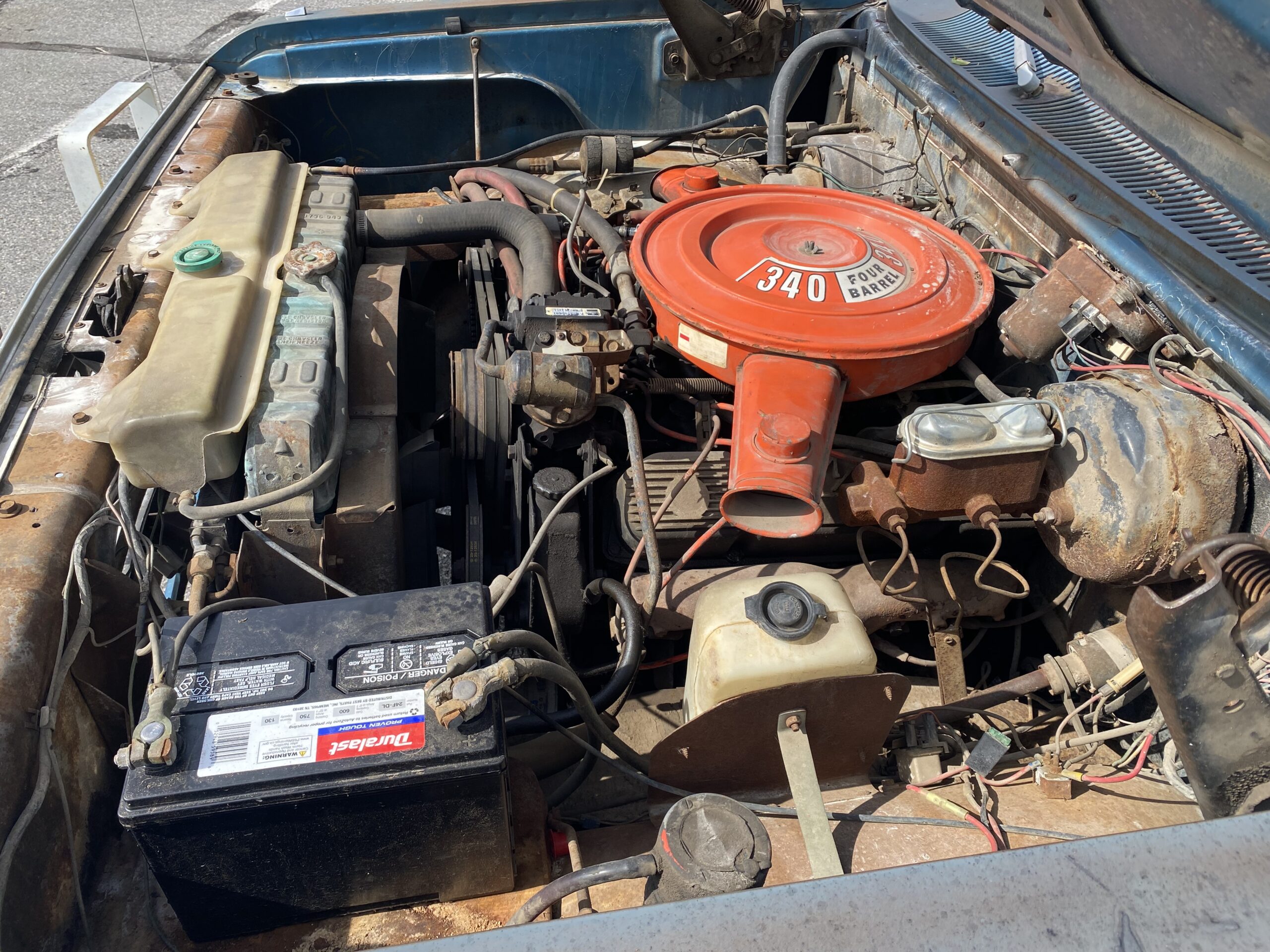 
								1974 Dodge D300 Tow Truck full									