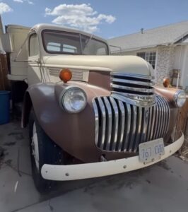 1941 Chevrolet 1½-ton flatbed truck.